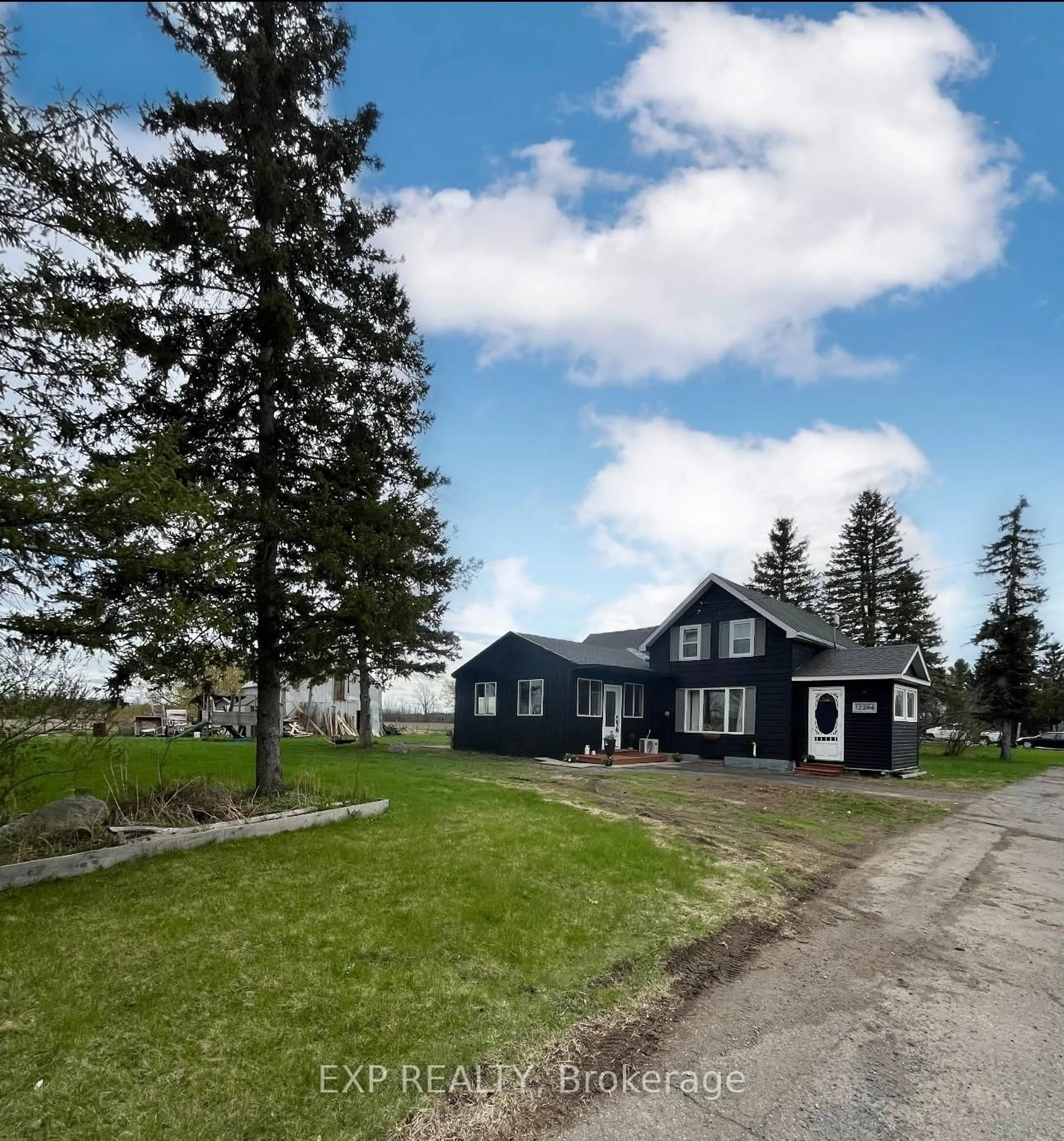 A pic from outside/outdoor area/front of a property/back of a property/a pic from drone, street for 12294 County Rd 5 Rd, South Dundas Ontario K0C 2L0
