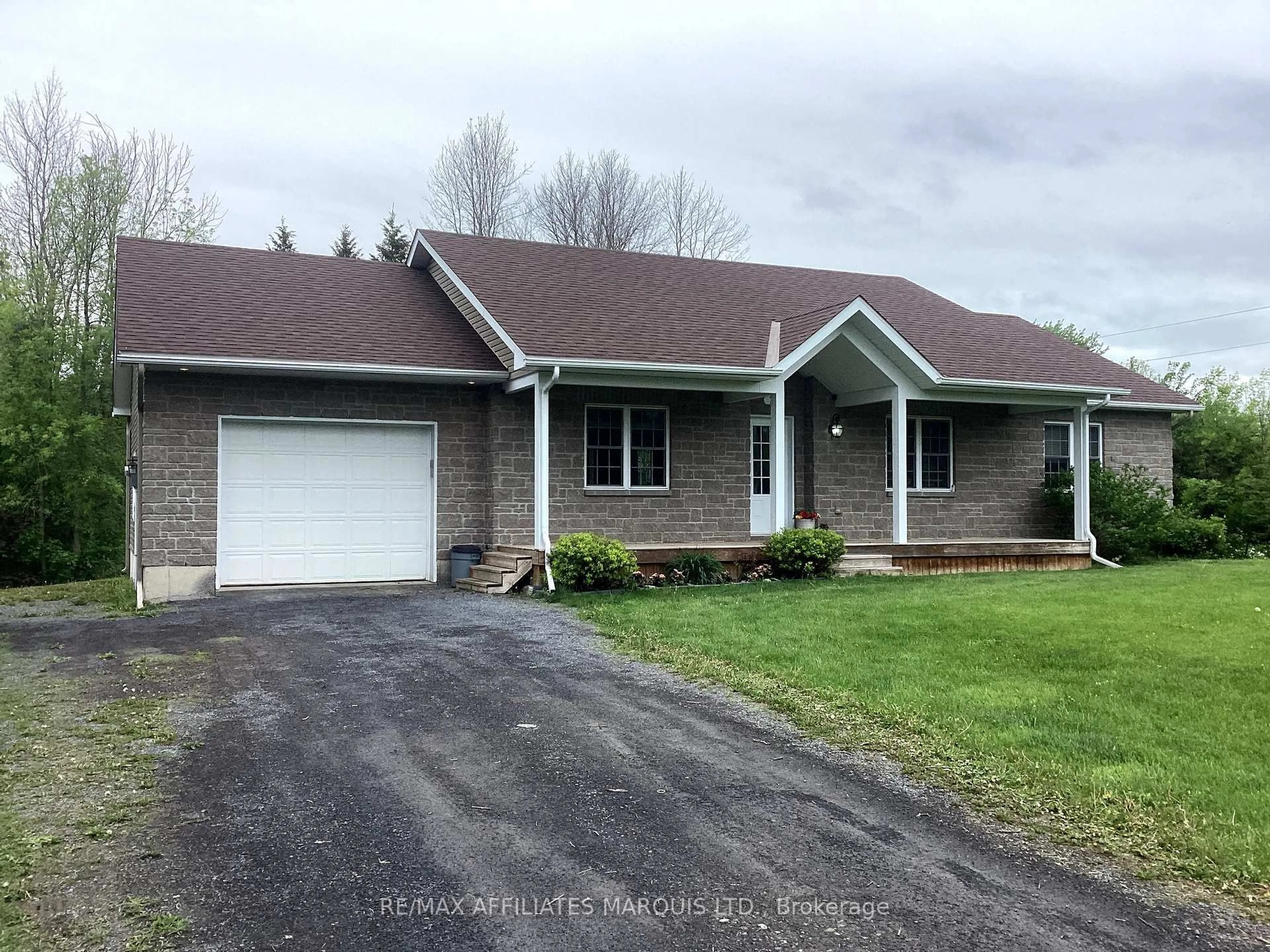 Unknown for 28 Loyalist Cres, South Stormont Ontario K0C 1M0