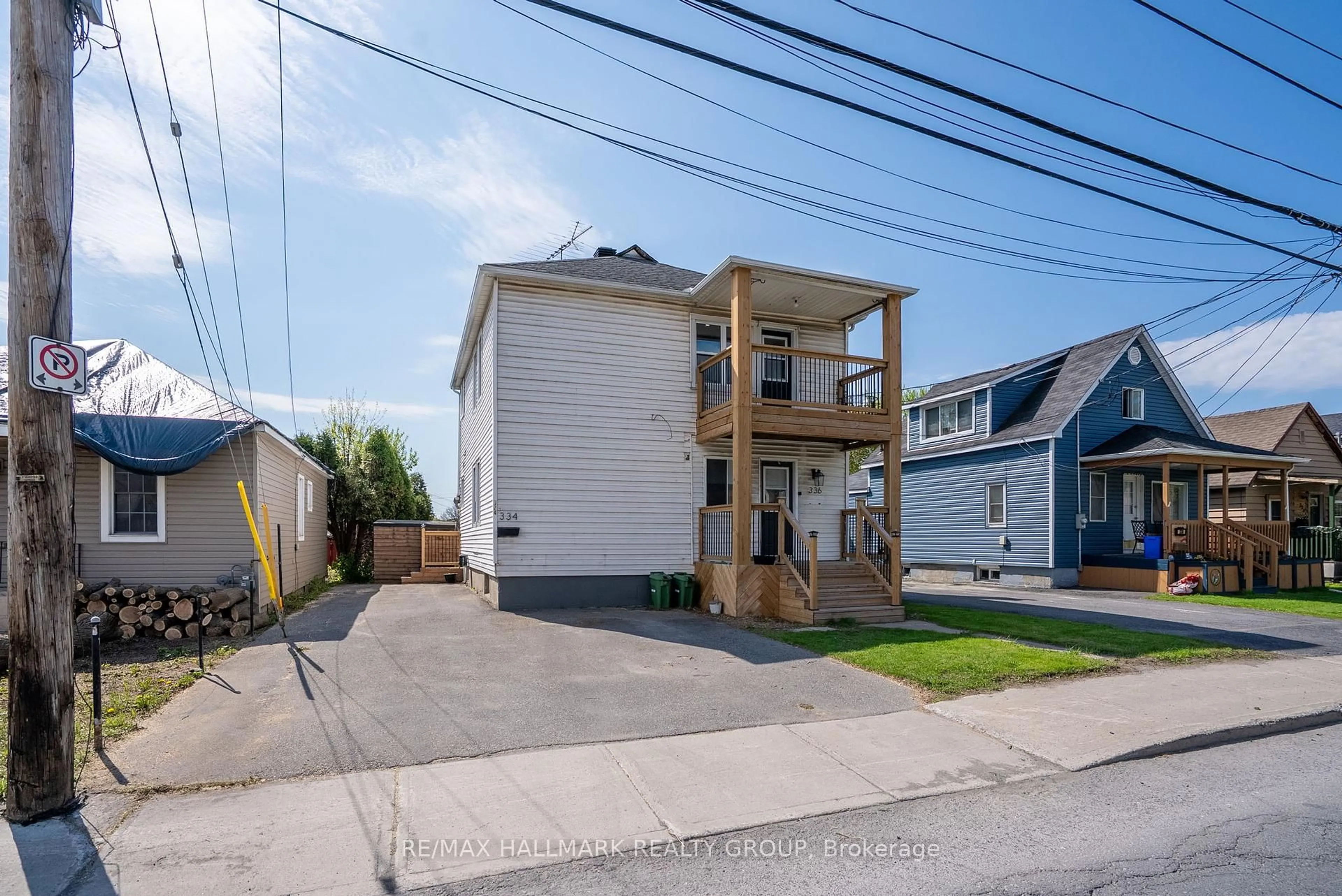 A pic from outside/outdoor area/front of a property/back of a property/a pic from drone, street for 334-336 Eleventh St, Cornwall Ontario K6H 2Y7