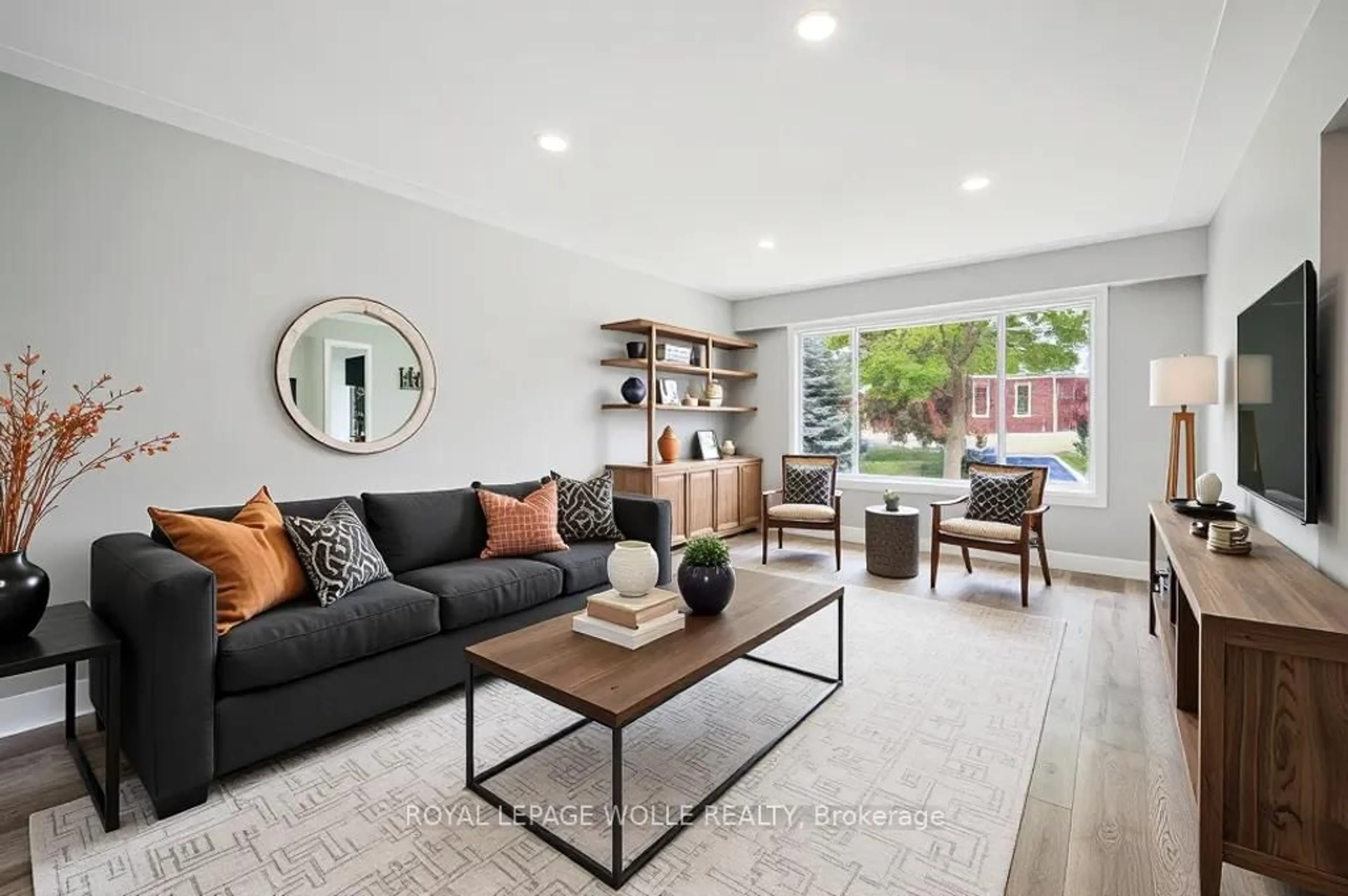 Living room with furniture, unknown for 15-17 Shaftsbury Dr, Kitchener Ontario N2A 1N4