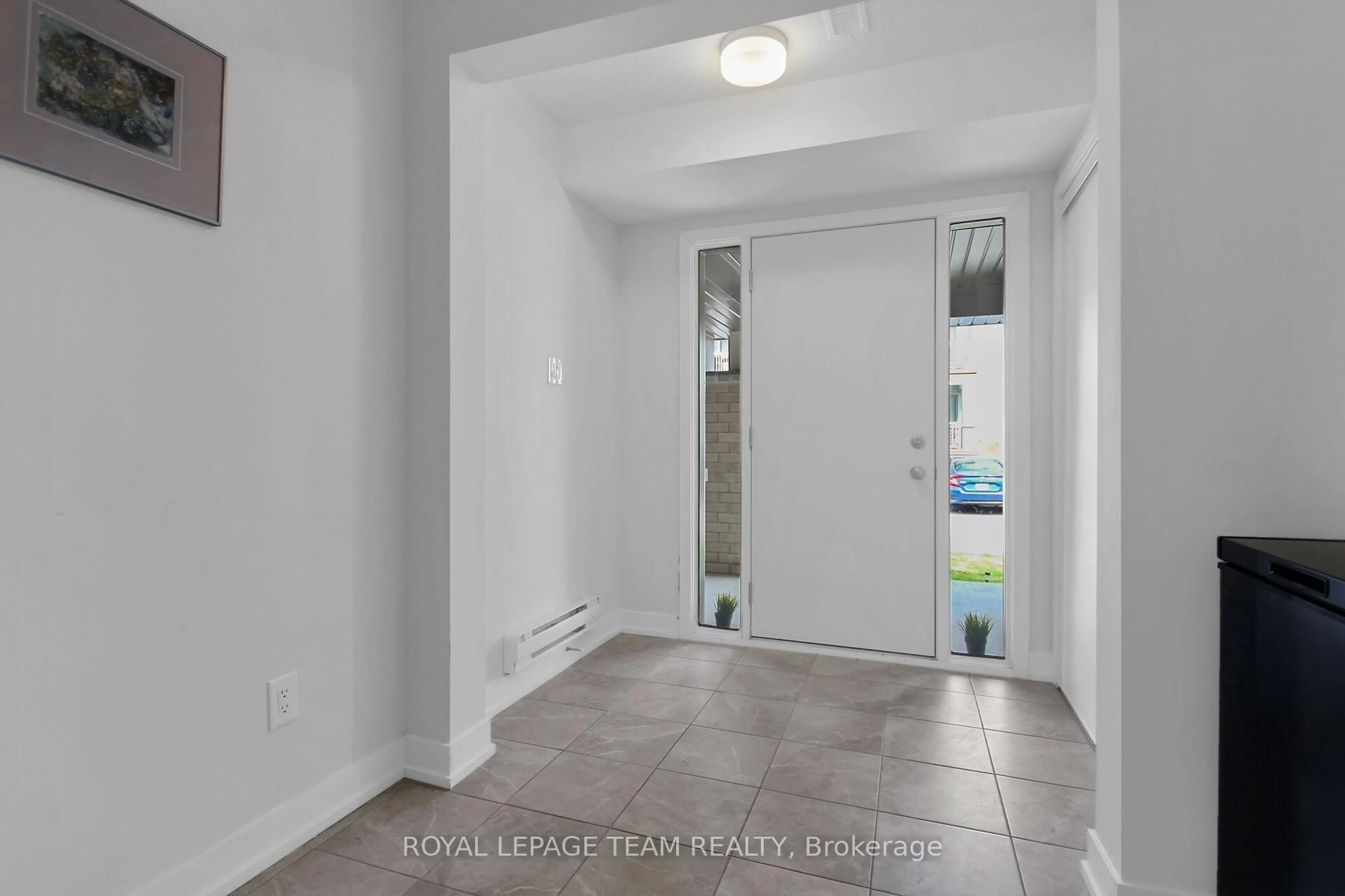 Indoor entryway for 708 Chromite Private, Ottawa Ontario K2J 7J2
