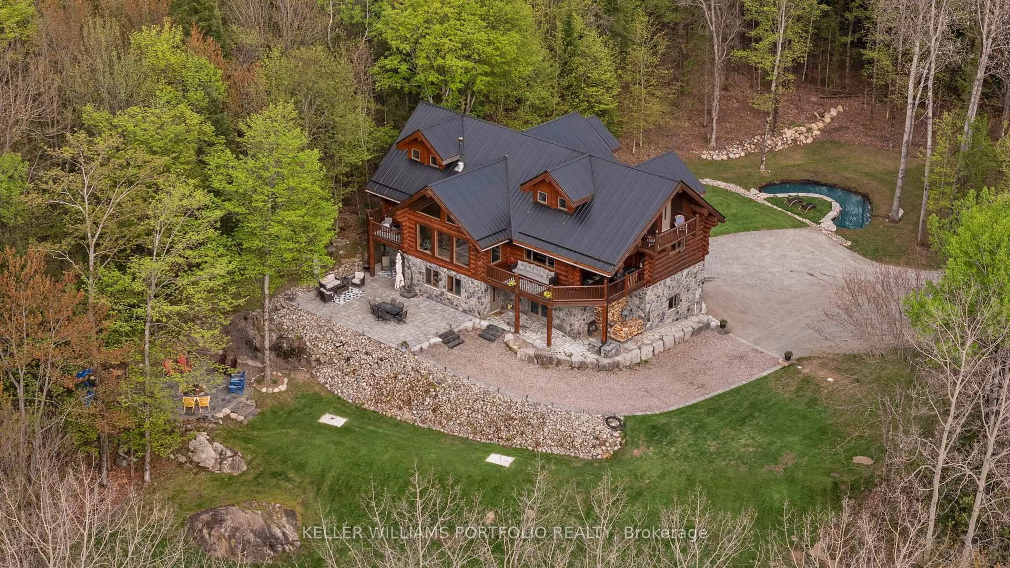 A pic from outside/outdoor area/front of a property/back of a property/a pic from drone, building for 1279 North Dr, Dysart et al Ontario K0M 1M0