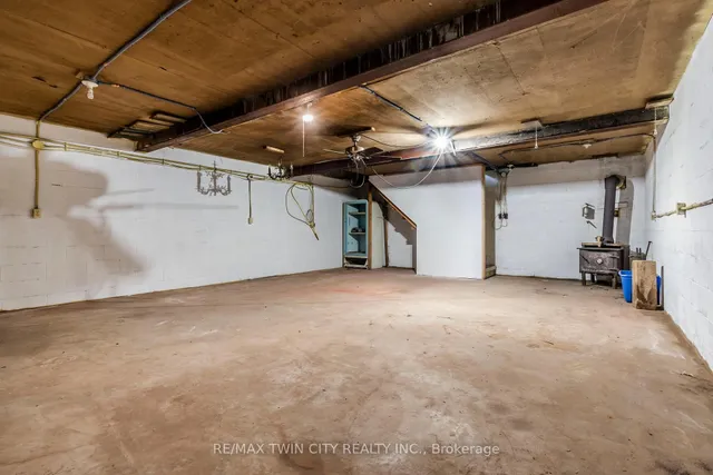 Additional property image - 413 Carson Dr