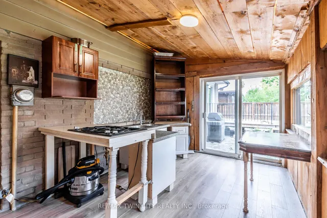 Additional property image - 413 Carson Dr