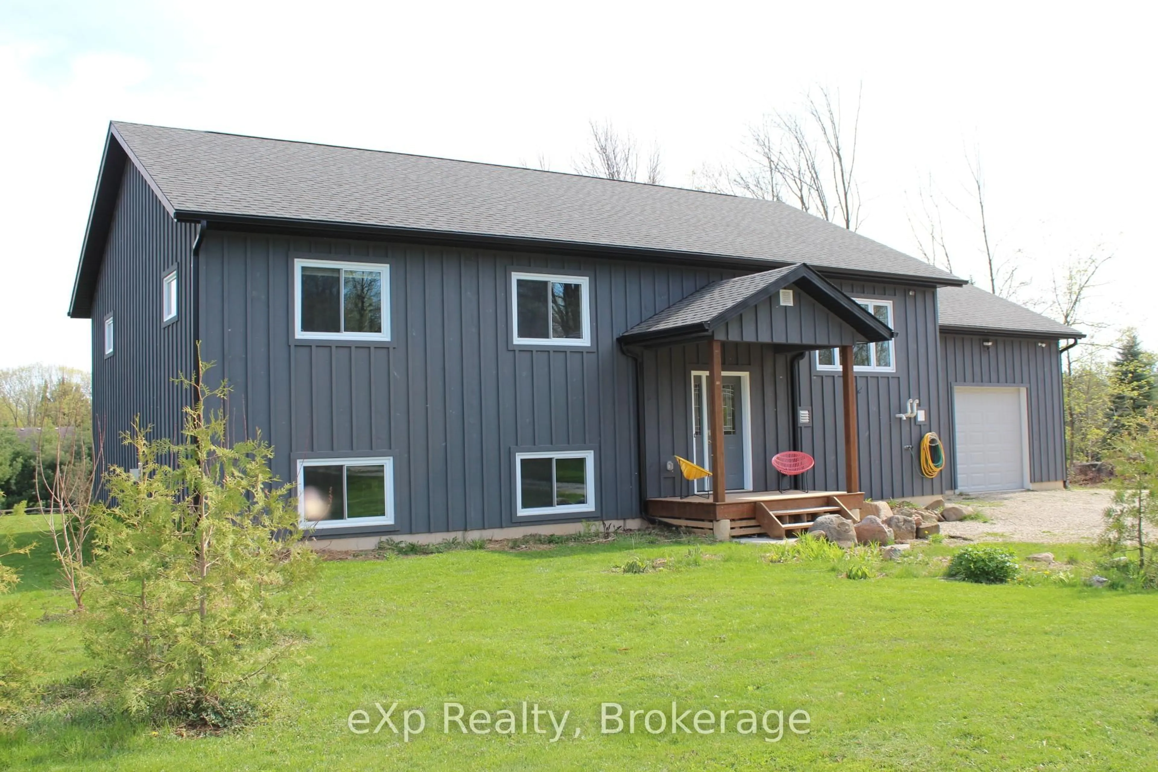 Unknown for 172 North St, Grey Highlands Ontario N0C 1E0