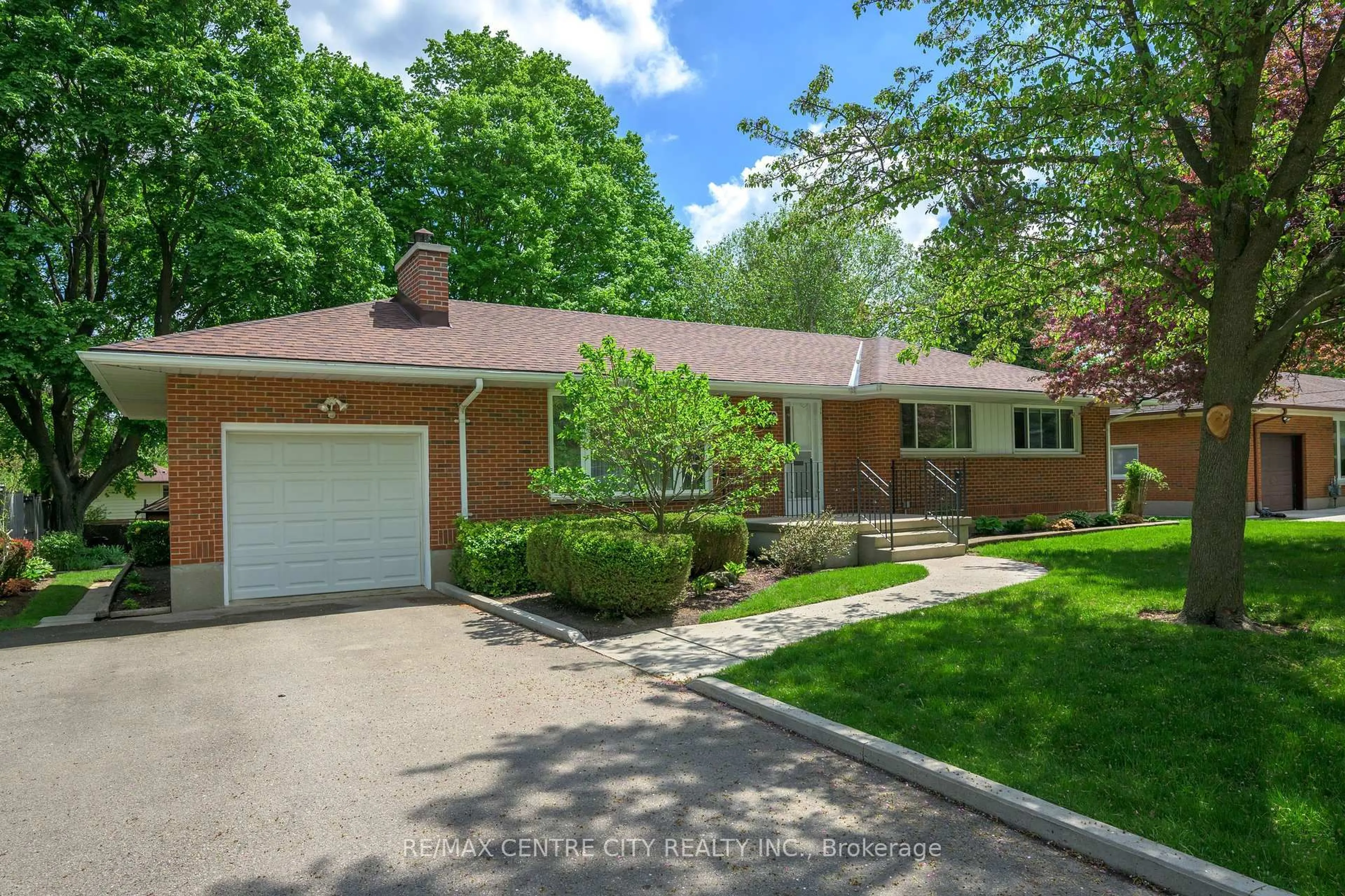 Home with brick exterior material, street for 79 Biscay Rd, London North Ontario N6H 3K8