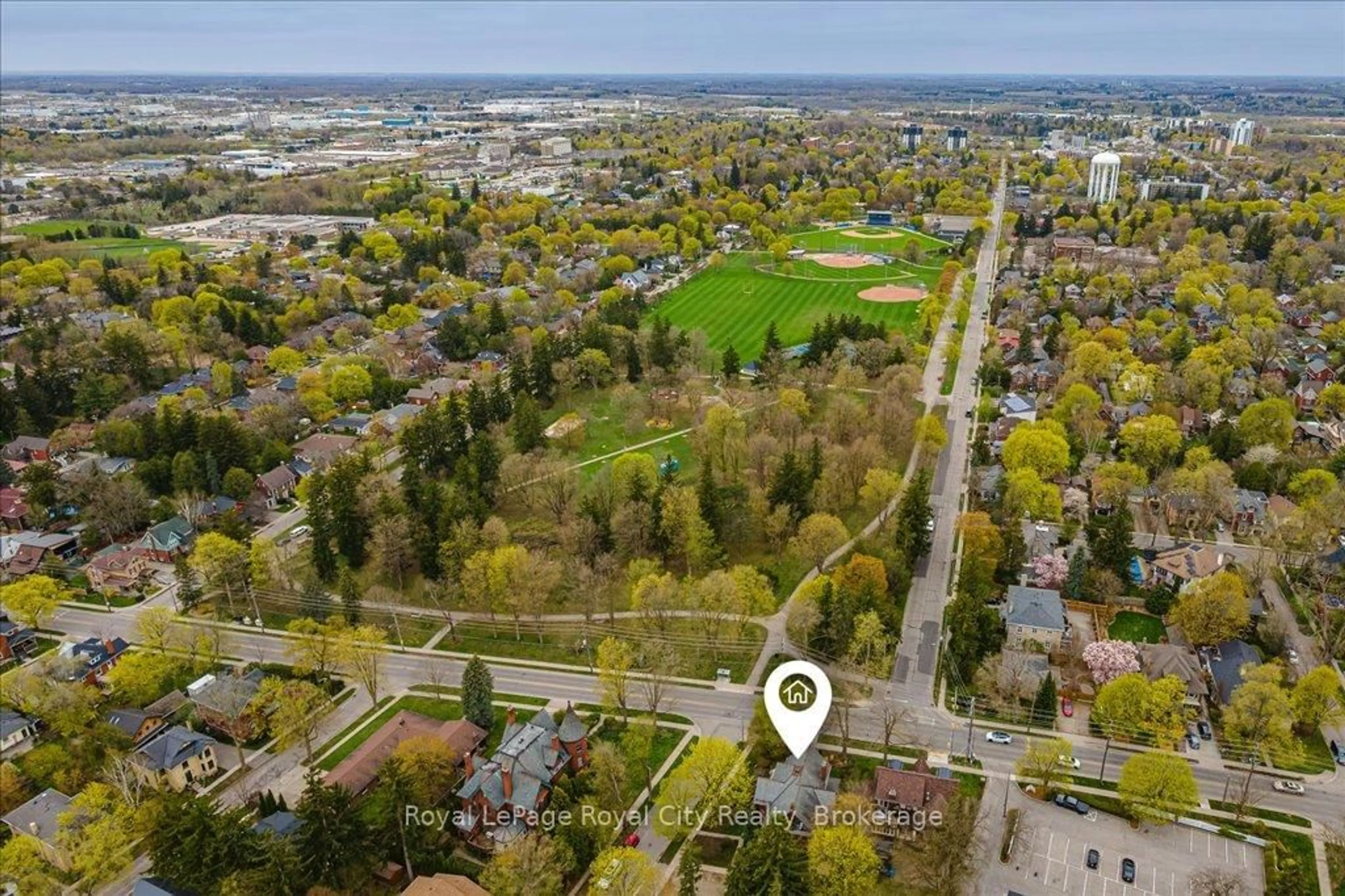 A pic from outside/outdoor area/front of a property/back of a property/a pic from drone, street for 80 London Rd, Guelph Ontario N1H 2B7