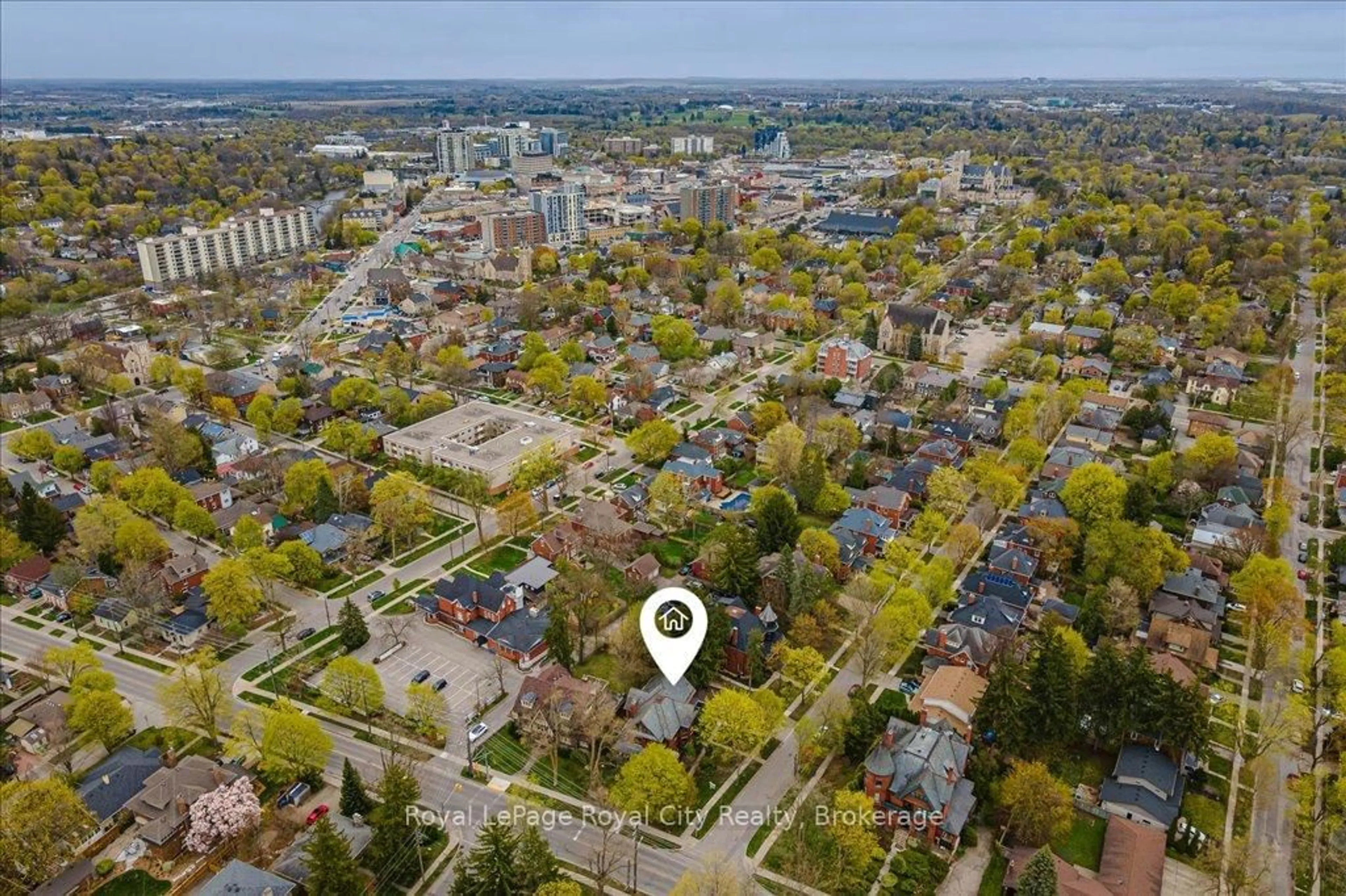 A pic from outside/outdoor area/front of a property/back of a property/a pic from drone, street for 80 London Rd, Guelph Ontario N1H 2B7