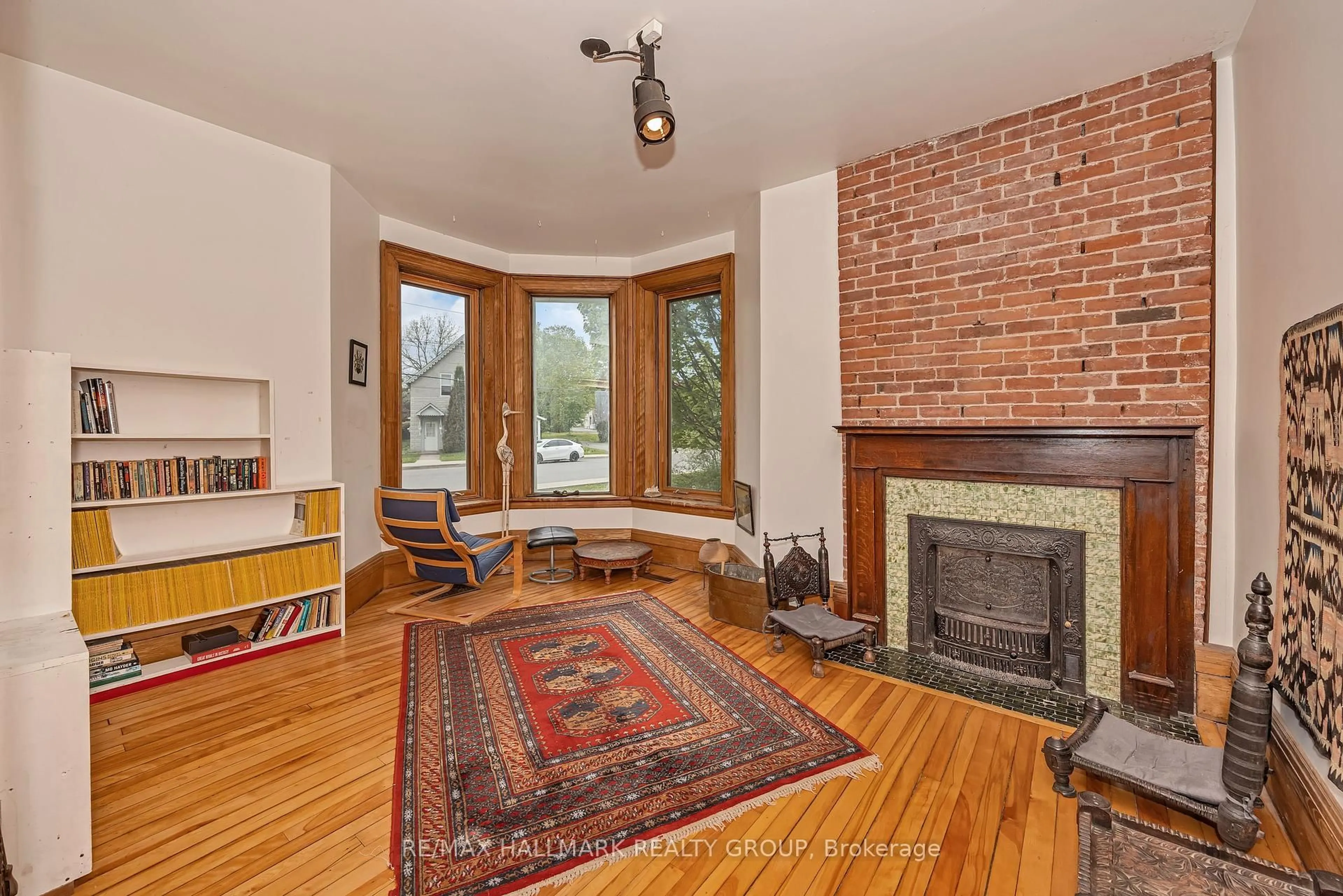 Living room with furniture, unknown for 130 Church St, Almonte Ontario K0A 1A0