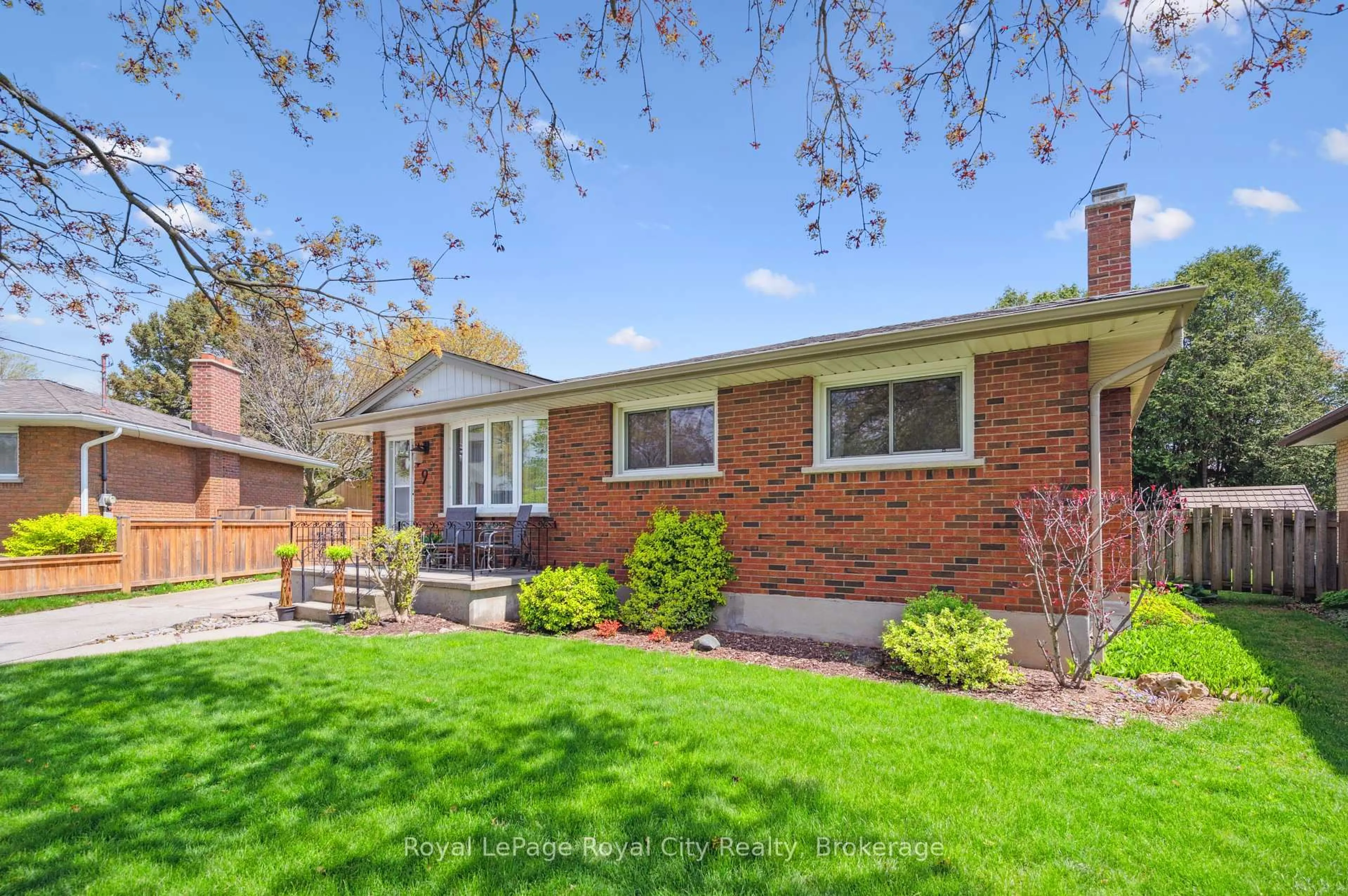 Home with brick exterior material, street for 9 Kenwood Cres, Guelph Ontario N1H 6E4