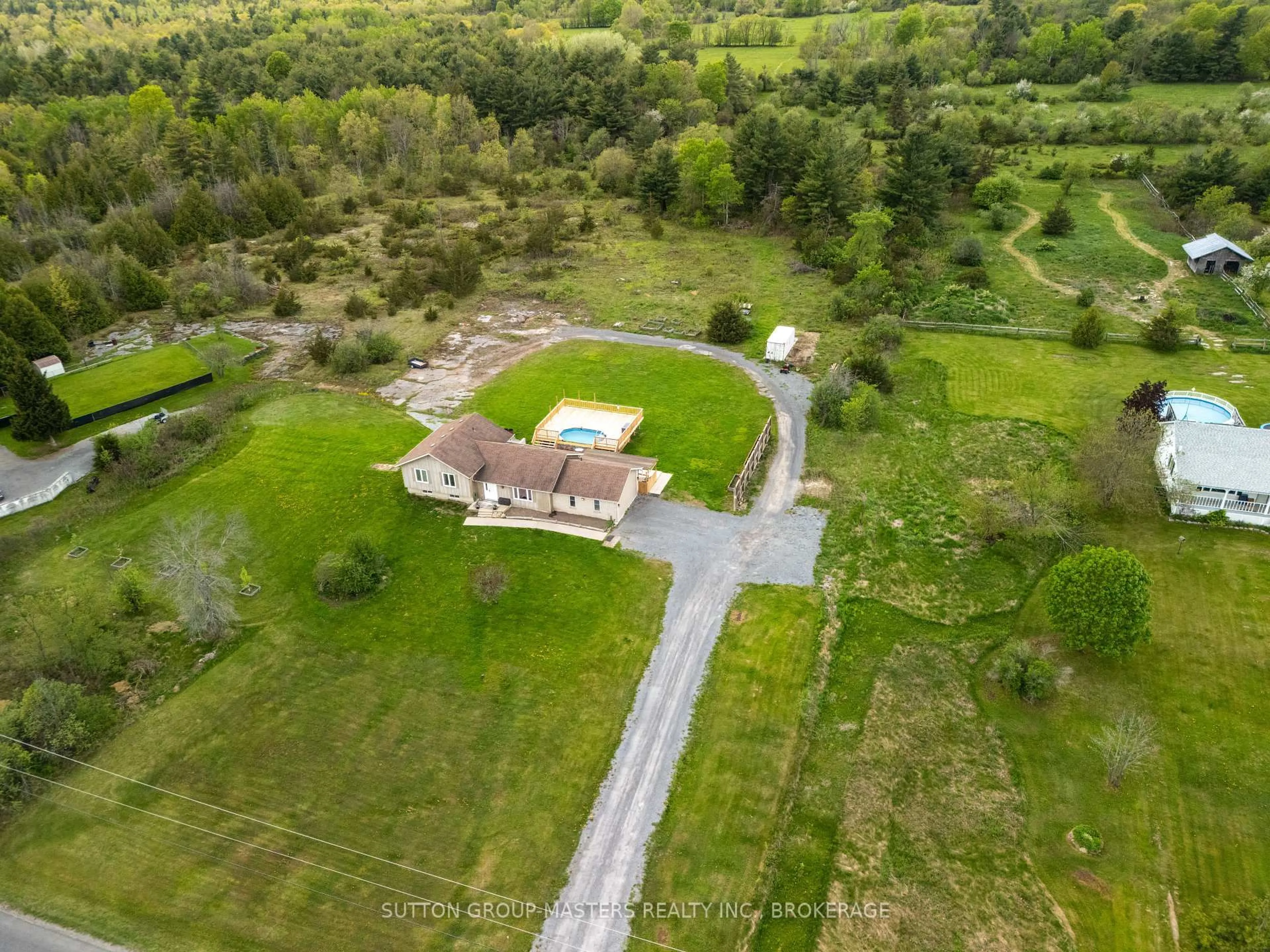 A pic from outside/outdoor area/front of a property/back of a property/a pic from drone, unknown for 3758 Mcconnell Rd, Harrowsmith Ontario K0H 1V0