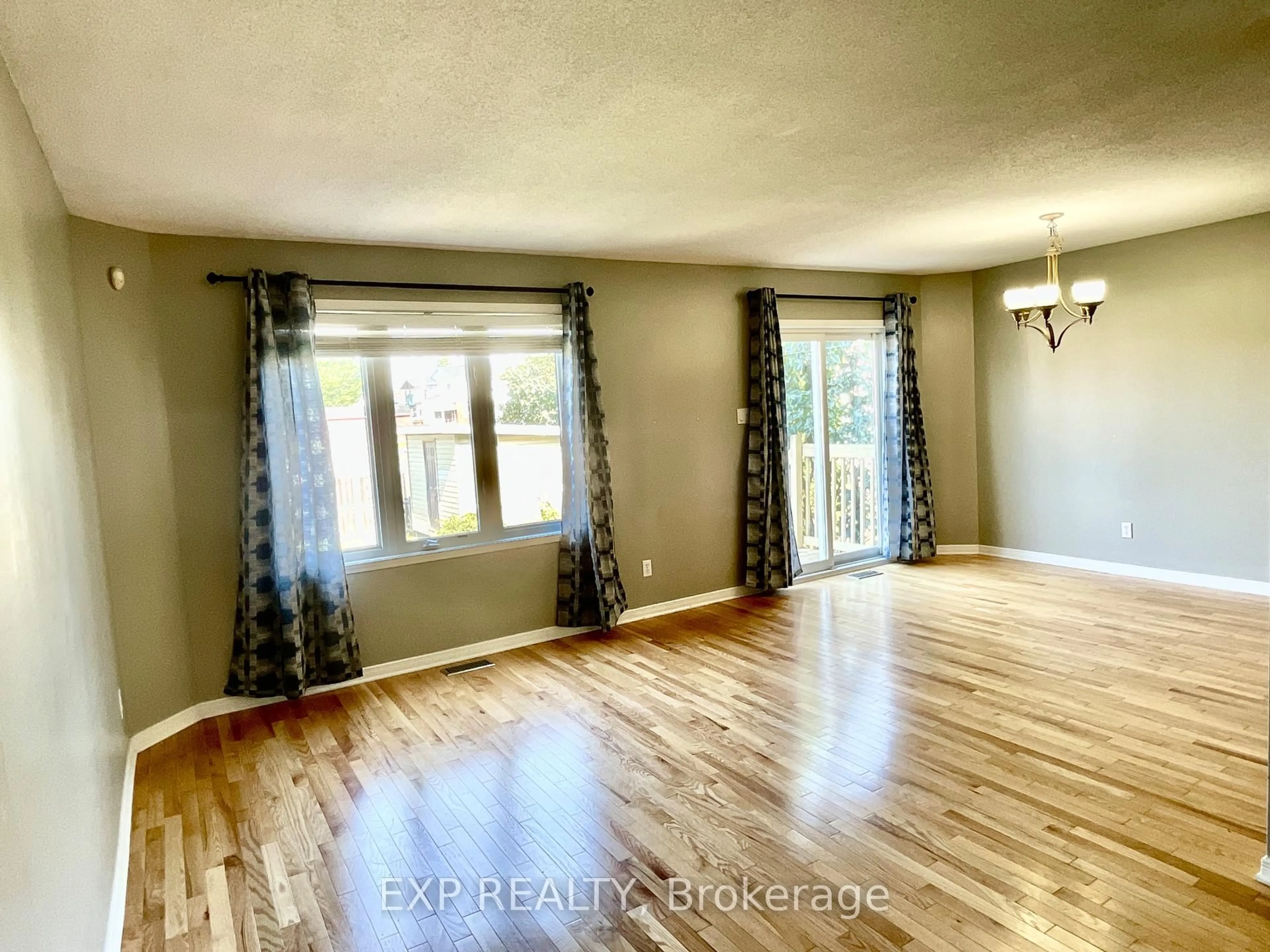 A pic of a room for 2175 Patricia St, Clarence-Rockland Ontario K4K 1V8