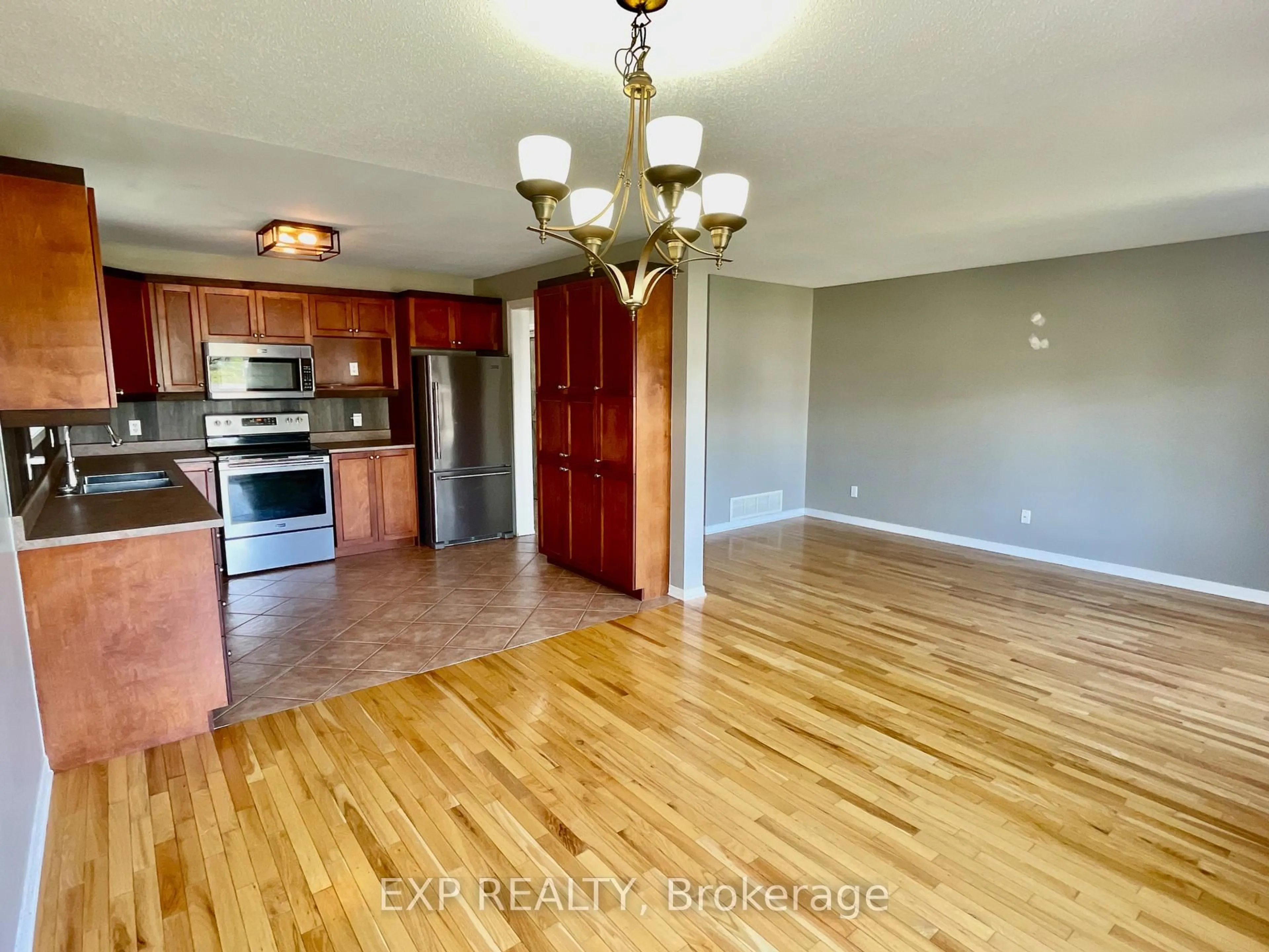 Unknown for 2175 Patricia St, Clarence-Rockland Ontario K4K 1V8