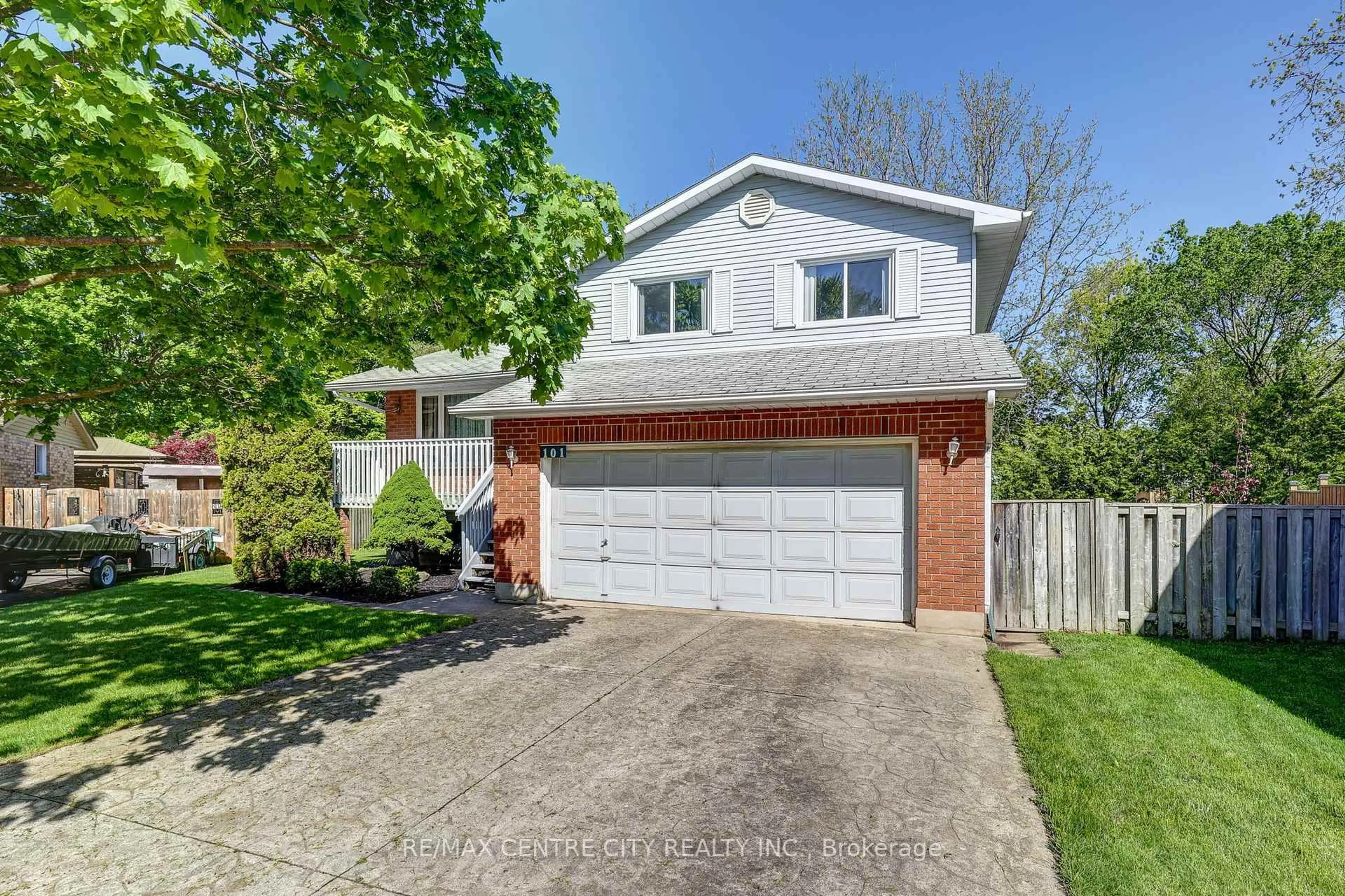 Home with brick exterior material, street for 101 Clarence St, Aylmer Ontario N5H 3E5