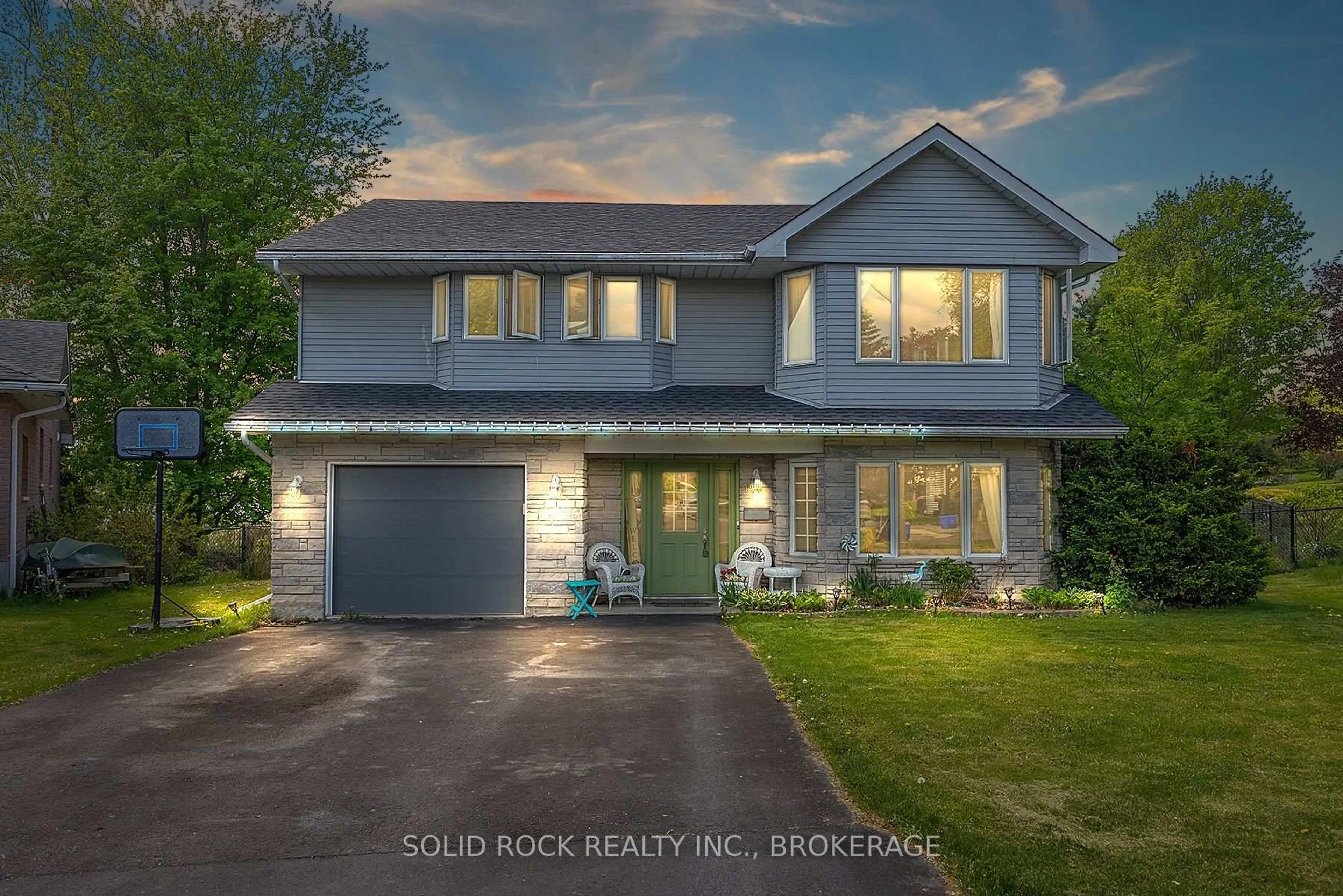 Home with vinyl exterior material, unknown for 150 Shoreline Cres, Greater Napanee Ontario K7R 3W2