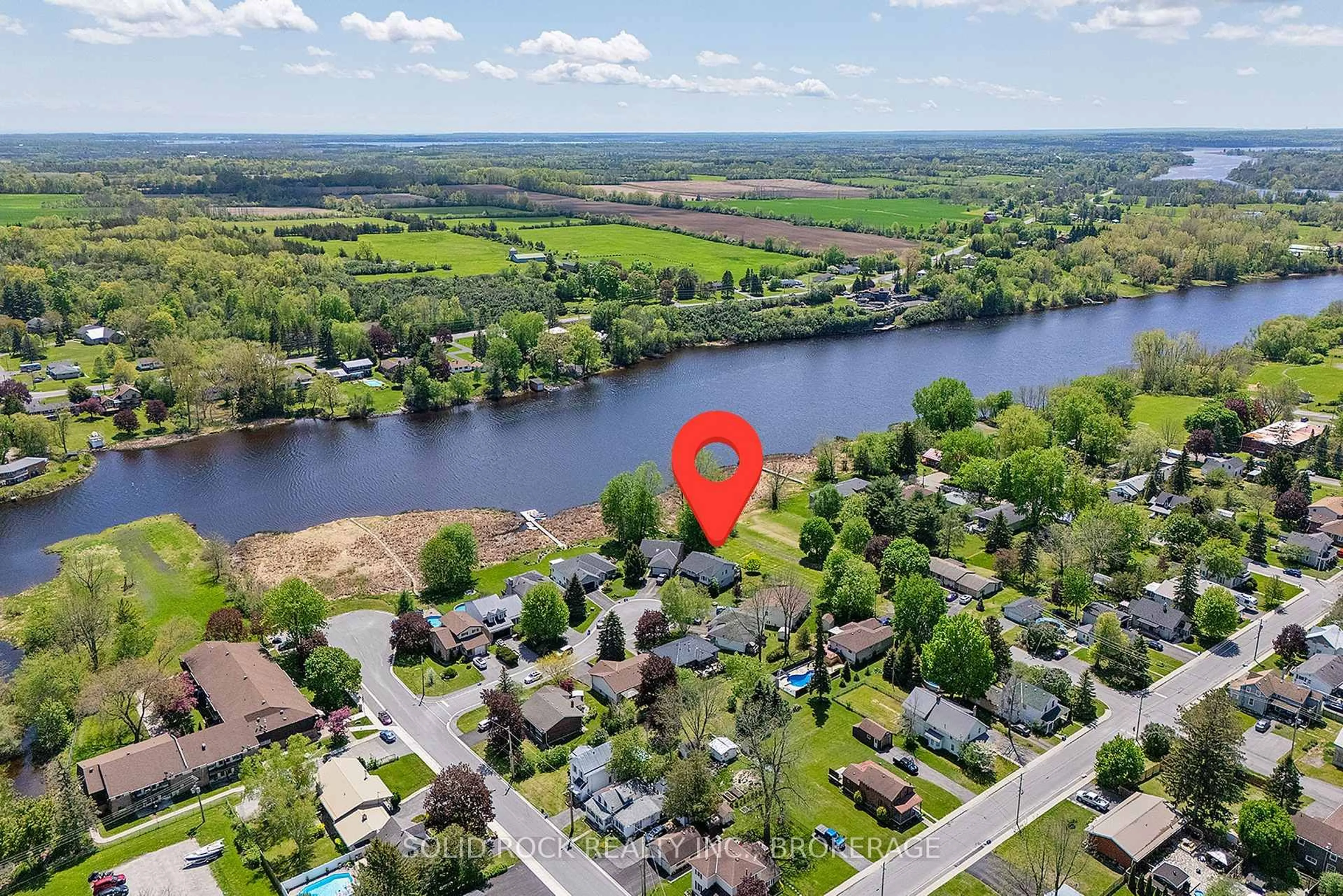 A pic from outside/outdoor area/front of a property/back of a property/a pic from drone, water/lake/river/ocean view for 150 Shoreline Cres, Greater Napanee Ontario K7R 3W2