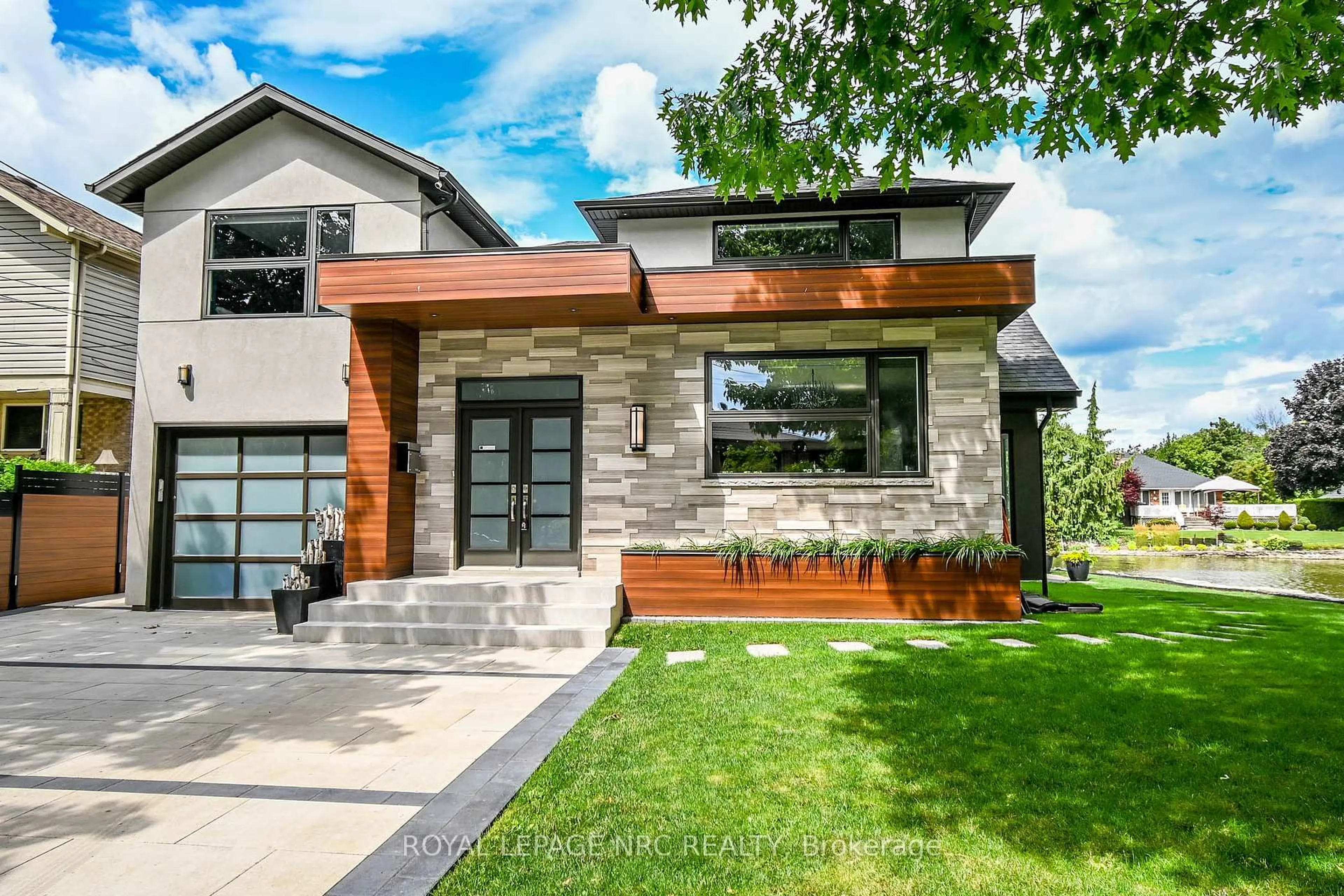 Home with brick exterior material, street for 121 Teal Ave, Hamilton Ontario L8E 3B5