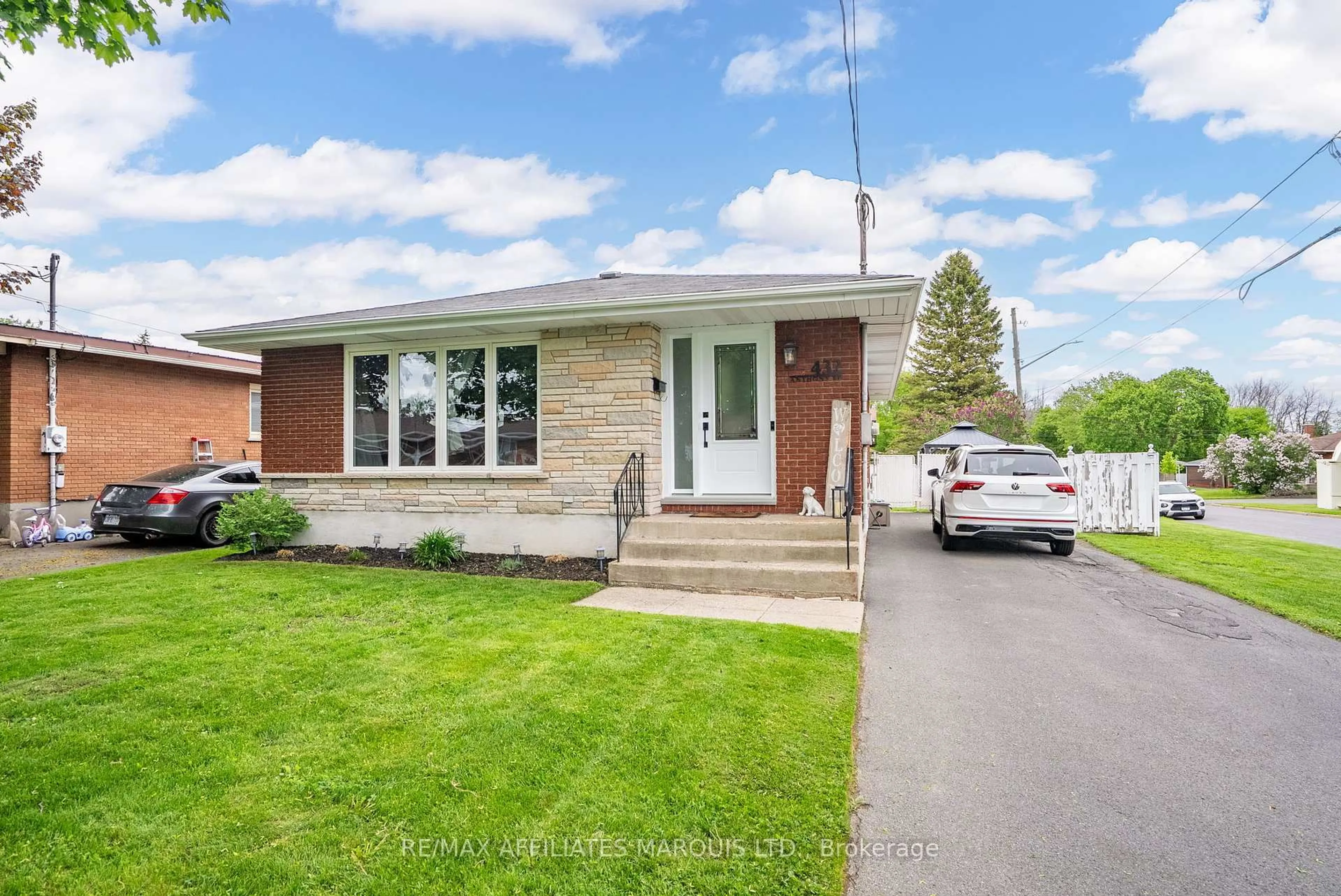 Home with brick exterior material, street for 432 Anthony St, Cornwall Ontario K6H 5K9