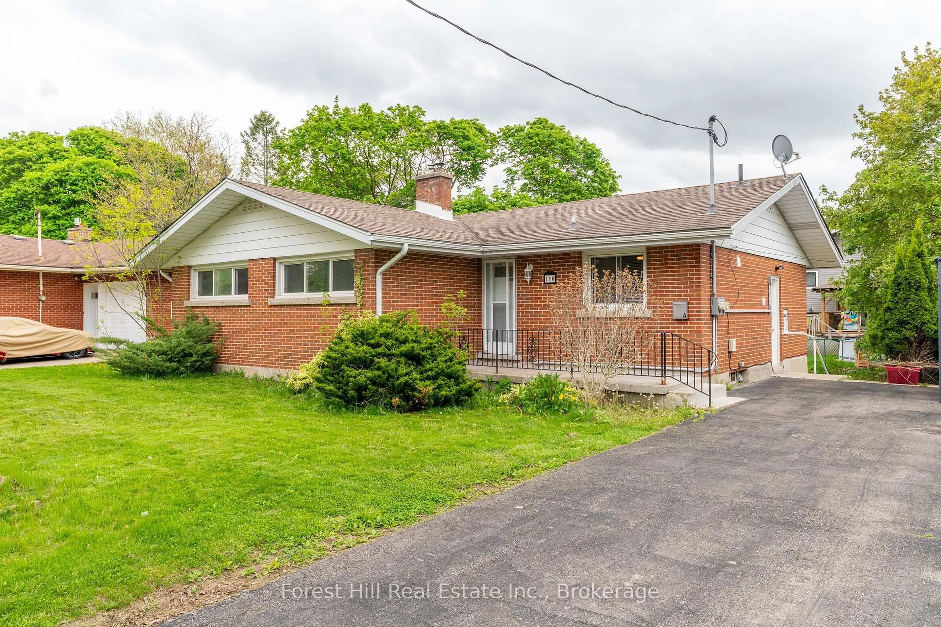 Home with brick exterior material, street for 110 Stonybrook Dr, Kitchener Ontario N2M 4L7