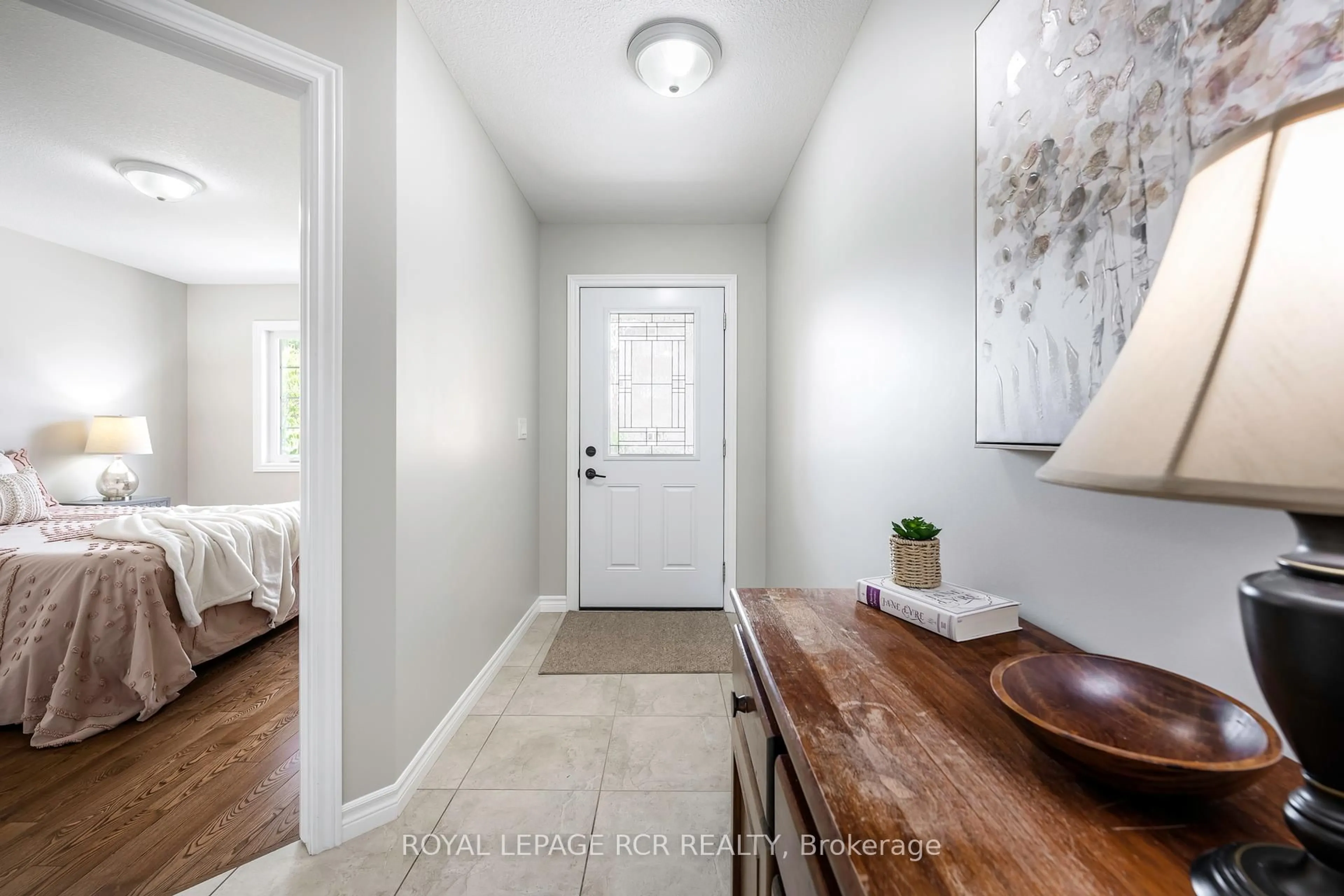 Indoor entryway for 401 Birmingham St #C6, Wellington North Ontario N0G 2L2