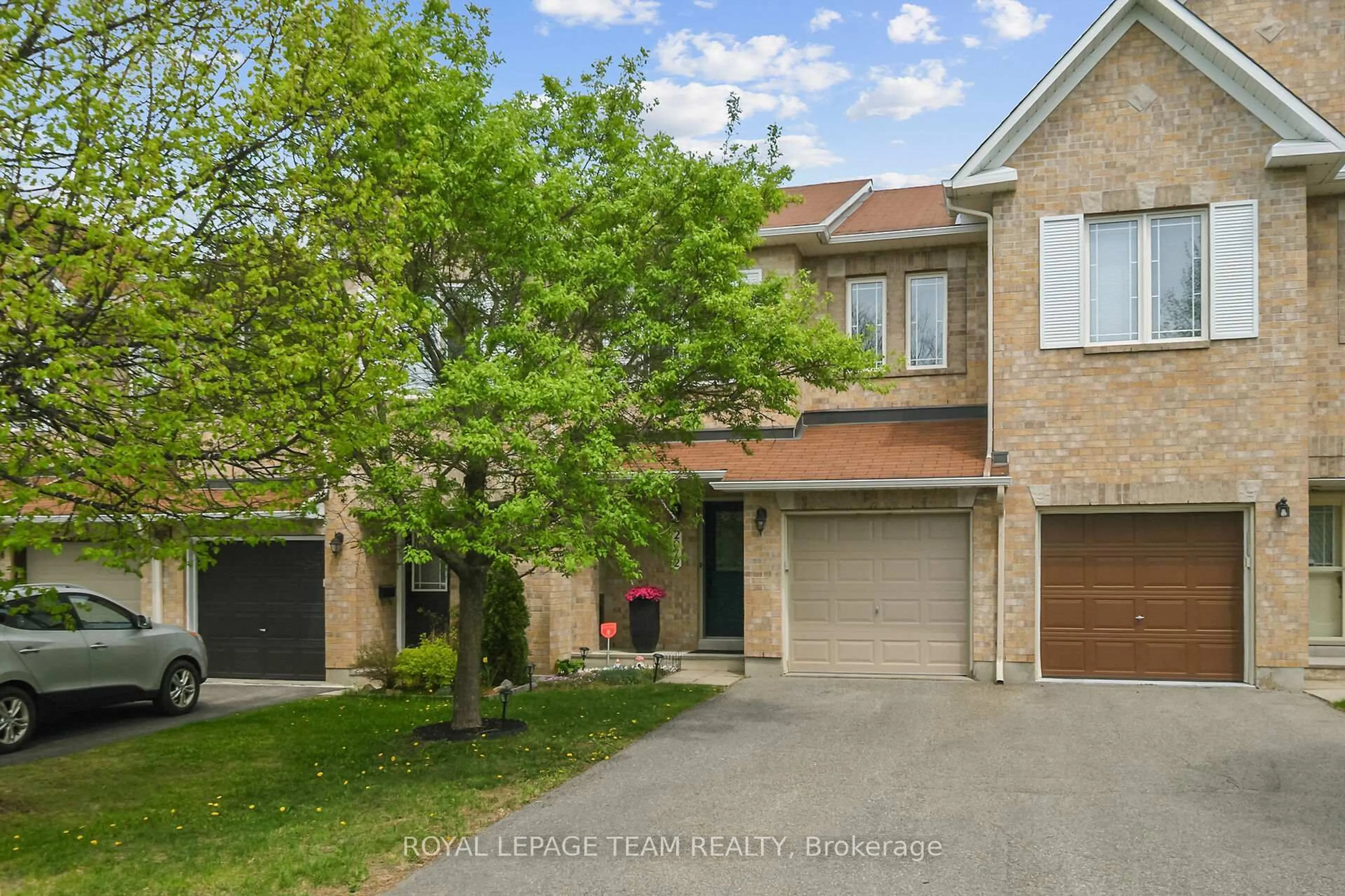 Home with brick exterior material, street for 2072 Dunollie Cres, Ottawa Ontario K2W 1H6