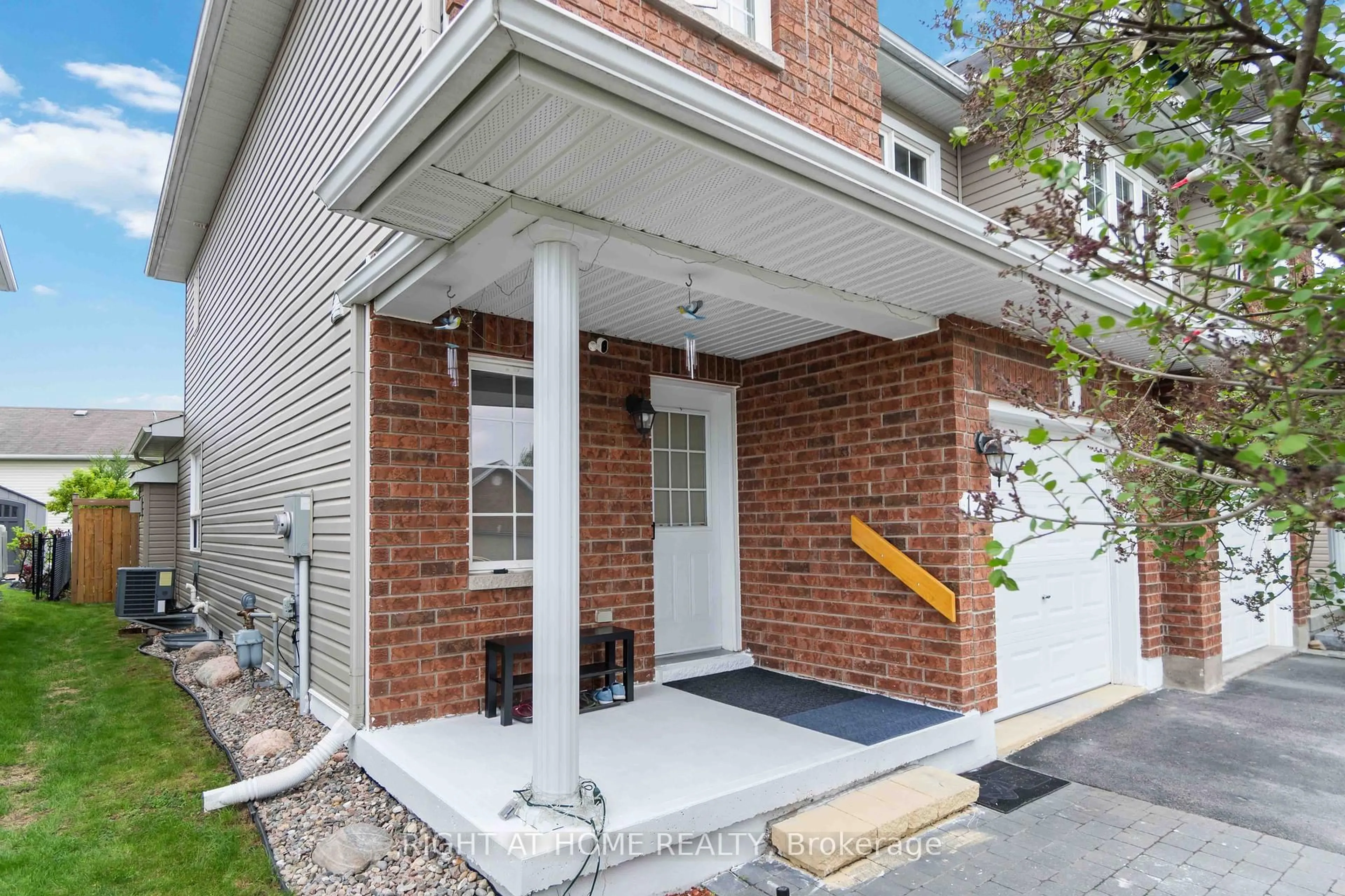 Home with brick exterior material, street for 123 WOLFF Cres, Arnprior Ontario K7S 0C1