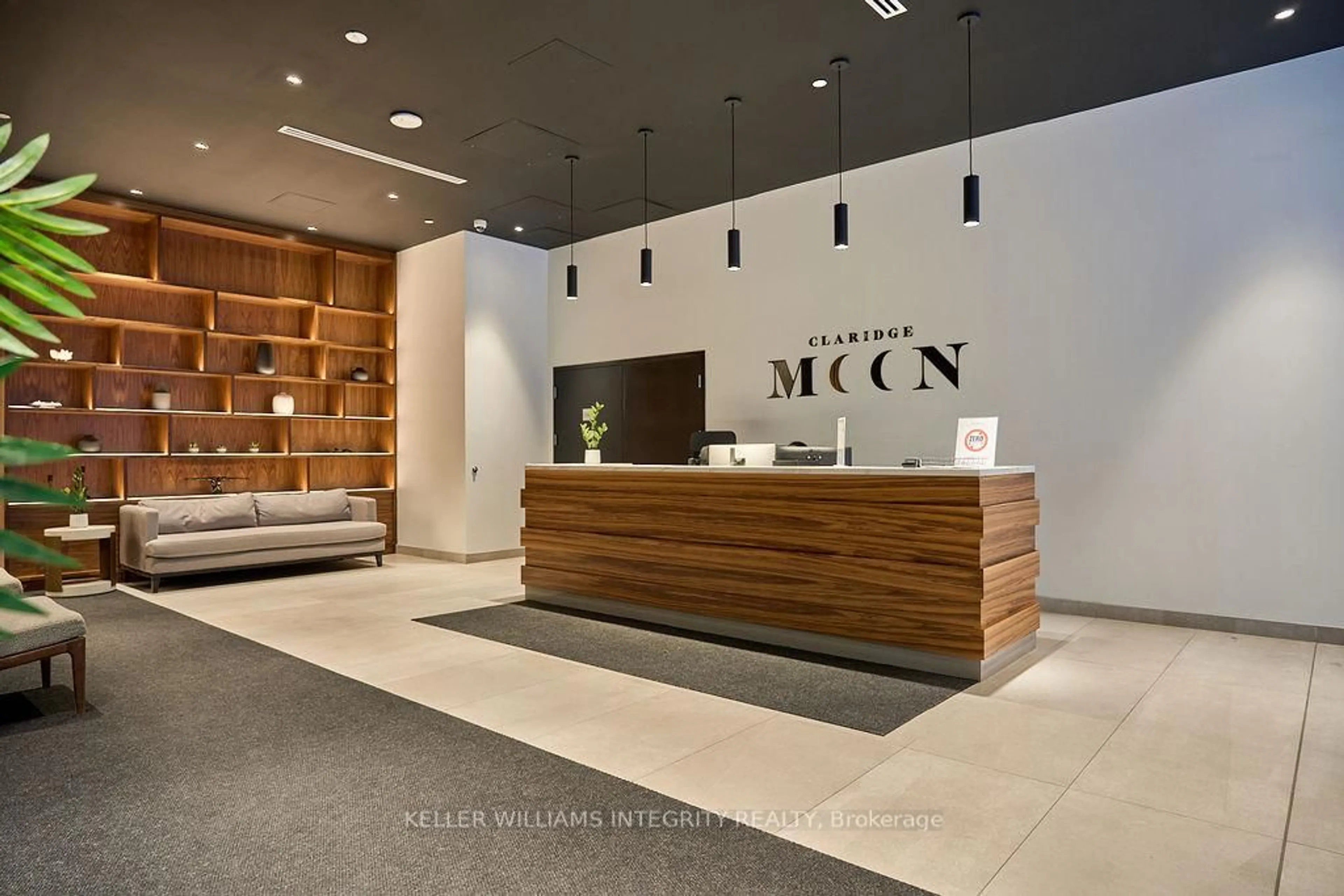 Lobby for 340 Queen St #2009, Ottawa Ontario K1R 0G1