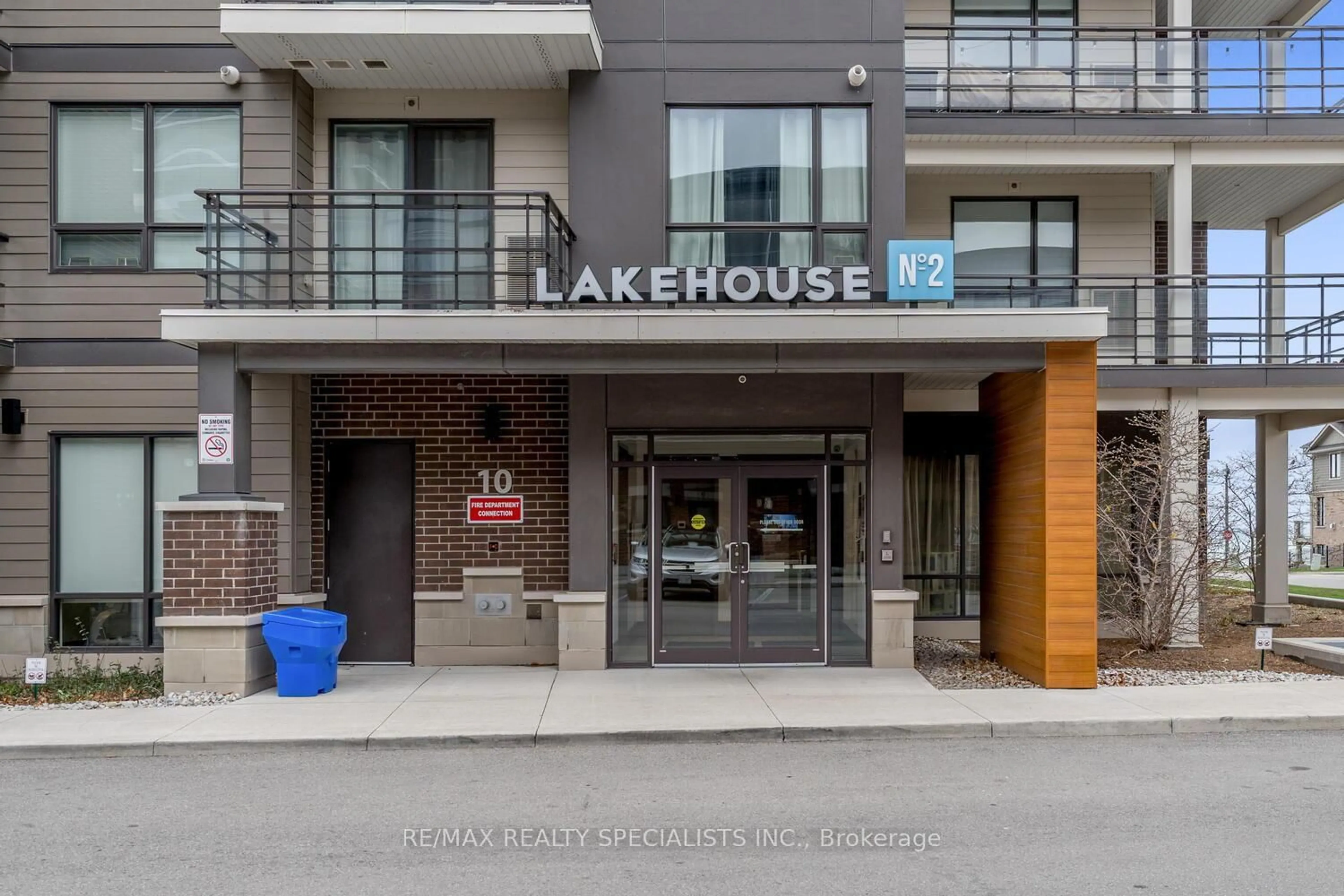 Unknown for 10 Esplanade Lane #207, Grimsby Ontario L3M 0H1