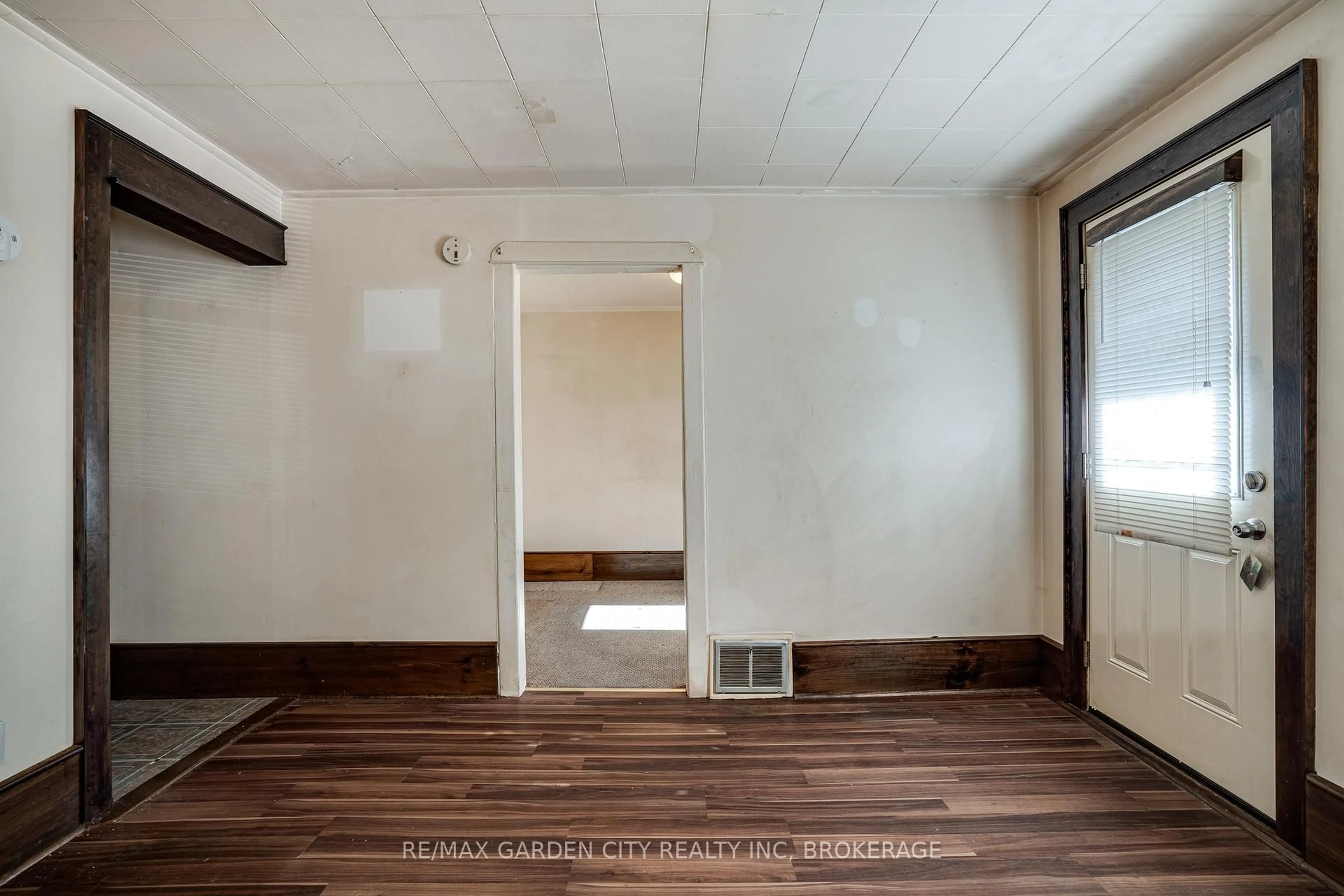 A pic of a room for 175 Mcanulty Blvd, Hamilton Ontario L8H 3H8