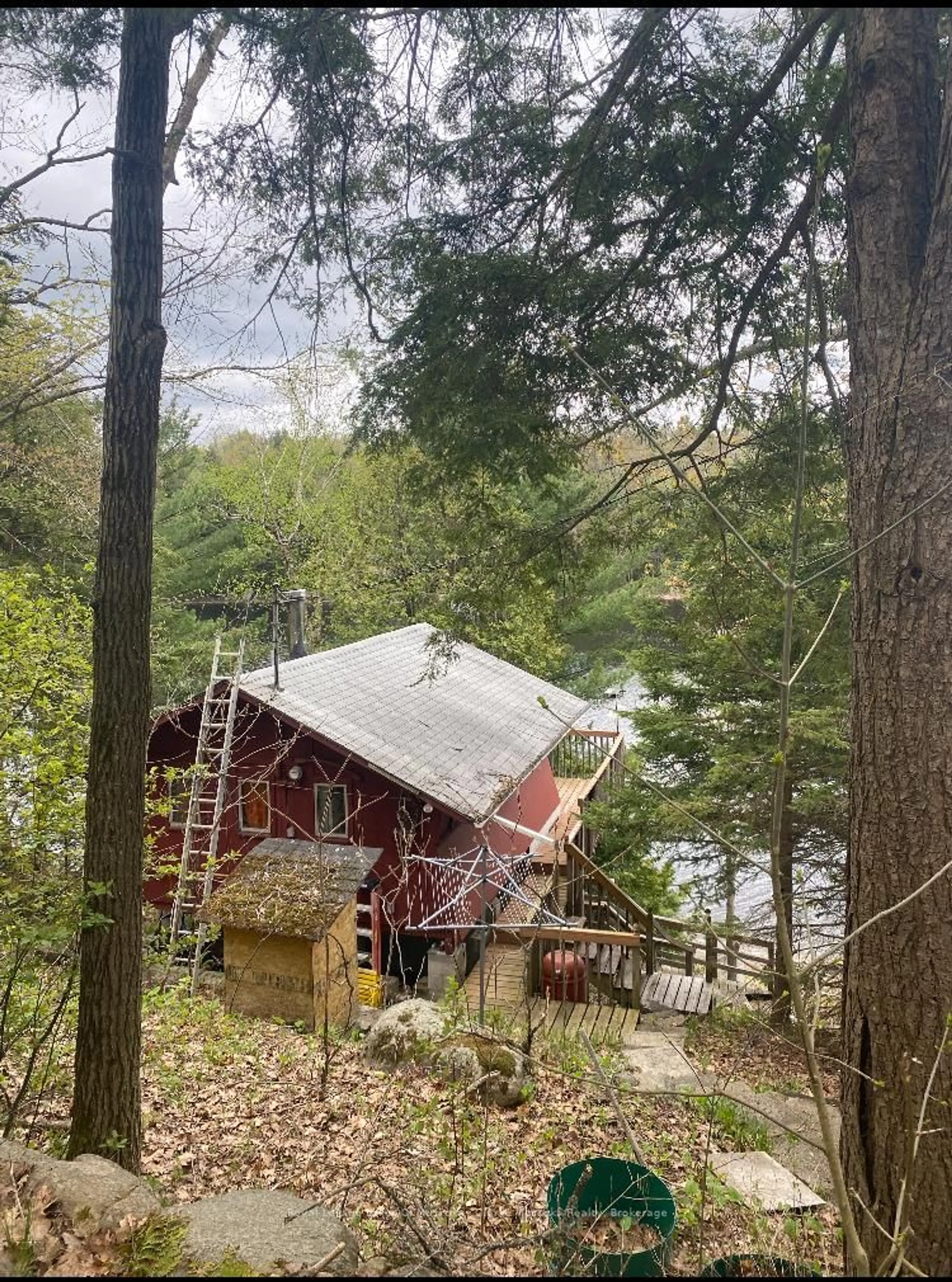Shed for 1083 Harrison Tr, Georgian Bay Ontario P0C 1H0