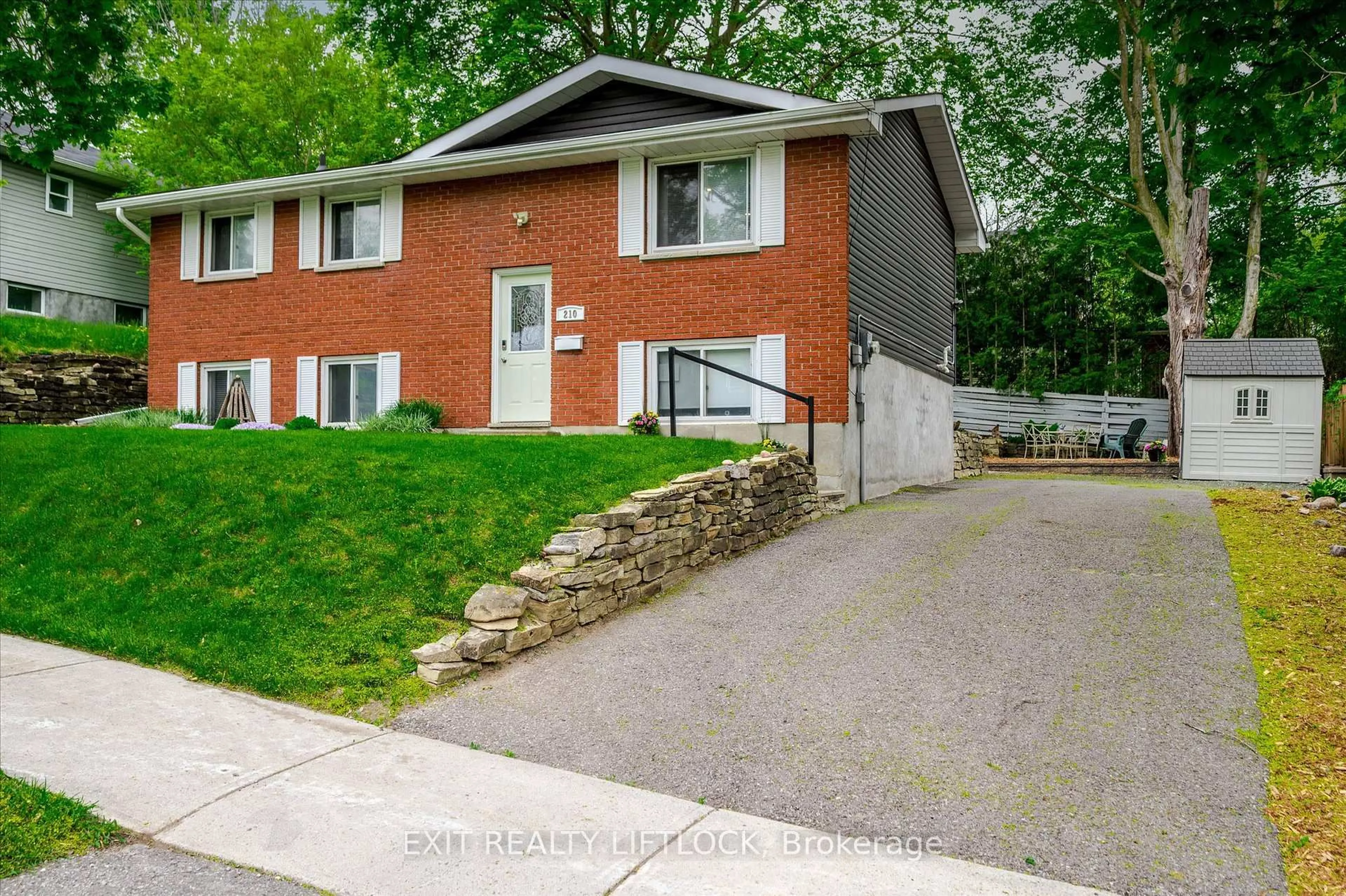 Home with brick exterior material, street for 210 Antrim St, Peterborough Central Ontario K9H 3G4