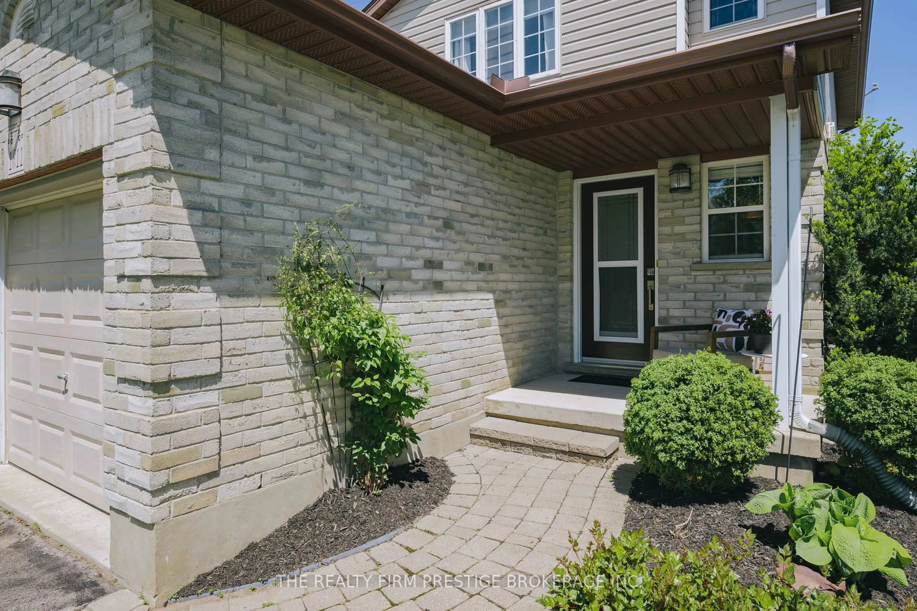 Unknown for 1811 Bloom Cres, London North Ontario N5X 4N3