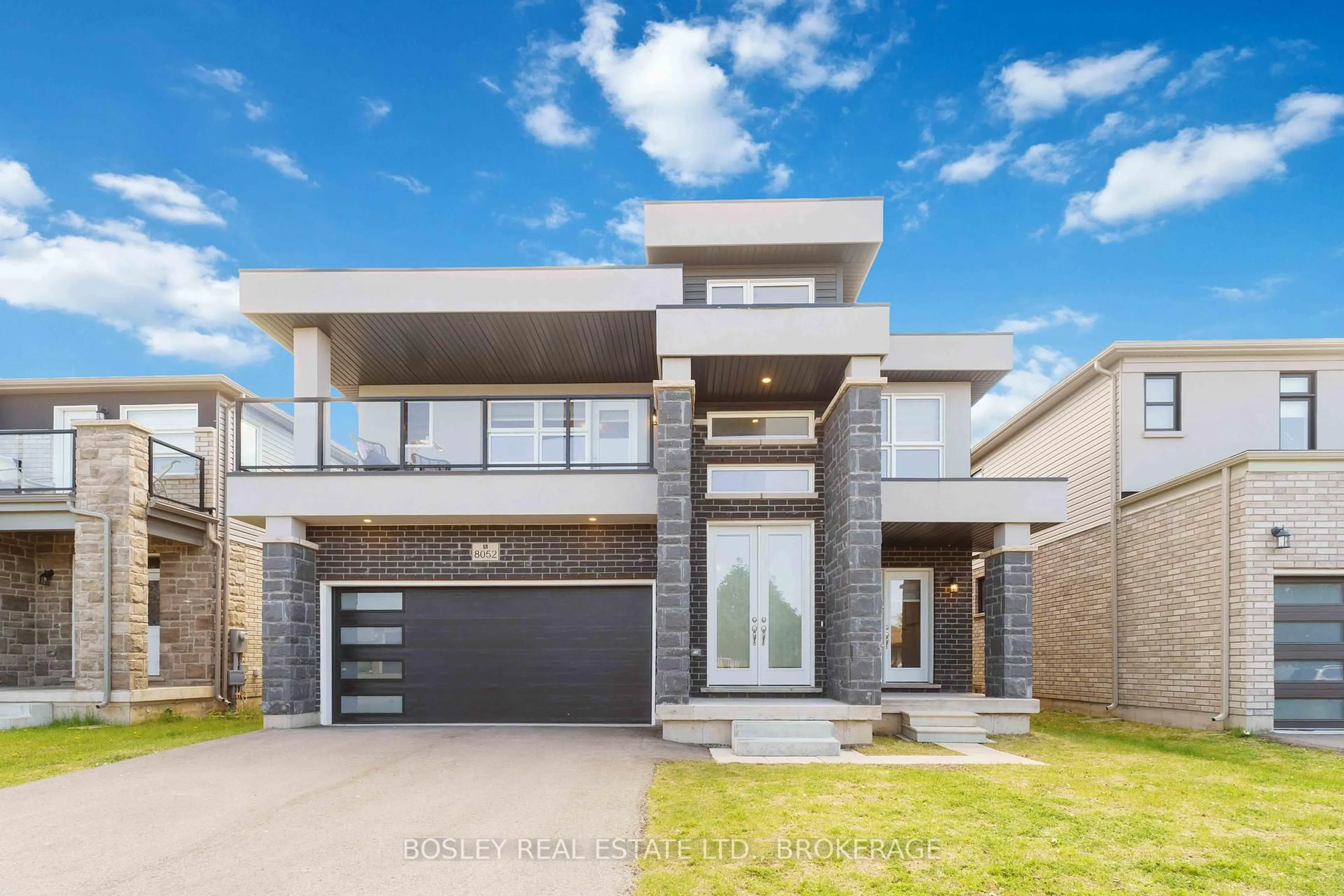 Home with brick exterior material, street for 8052 Citation Rd, Niagara Falls Ontario L2H 3H7