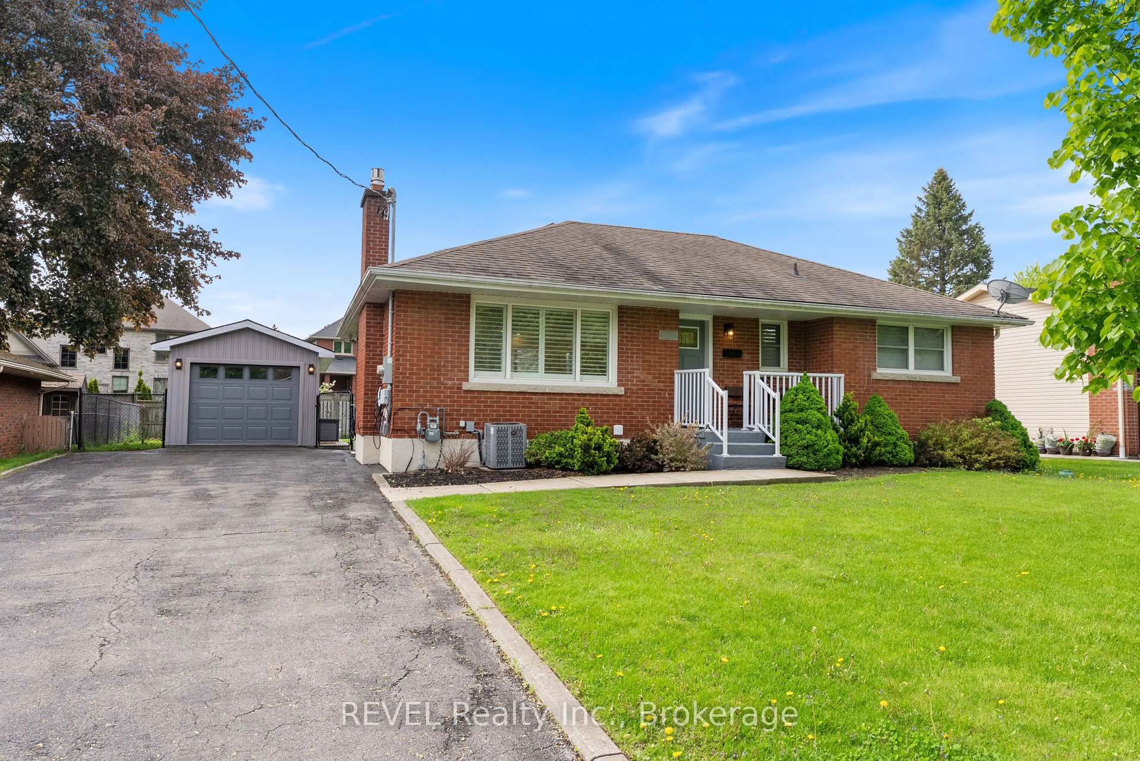 Home with brick exterior material, street for 17 Varadi Ave, Brant Ontario N3R 3M9
