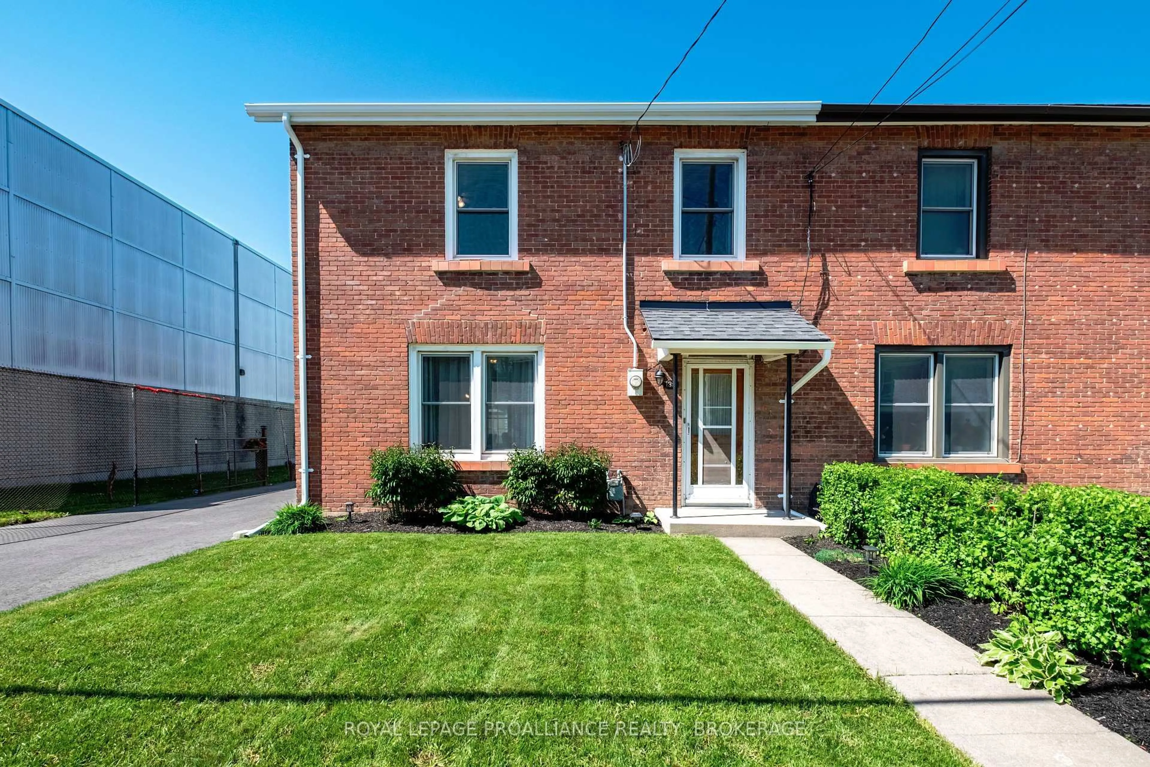 Home with brick exterior material, street for 139 Stephen St, Kingston Ontario K7K 2C6
