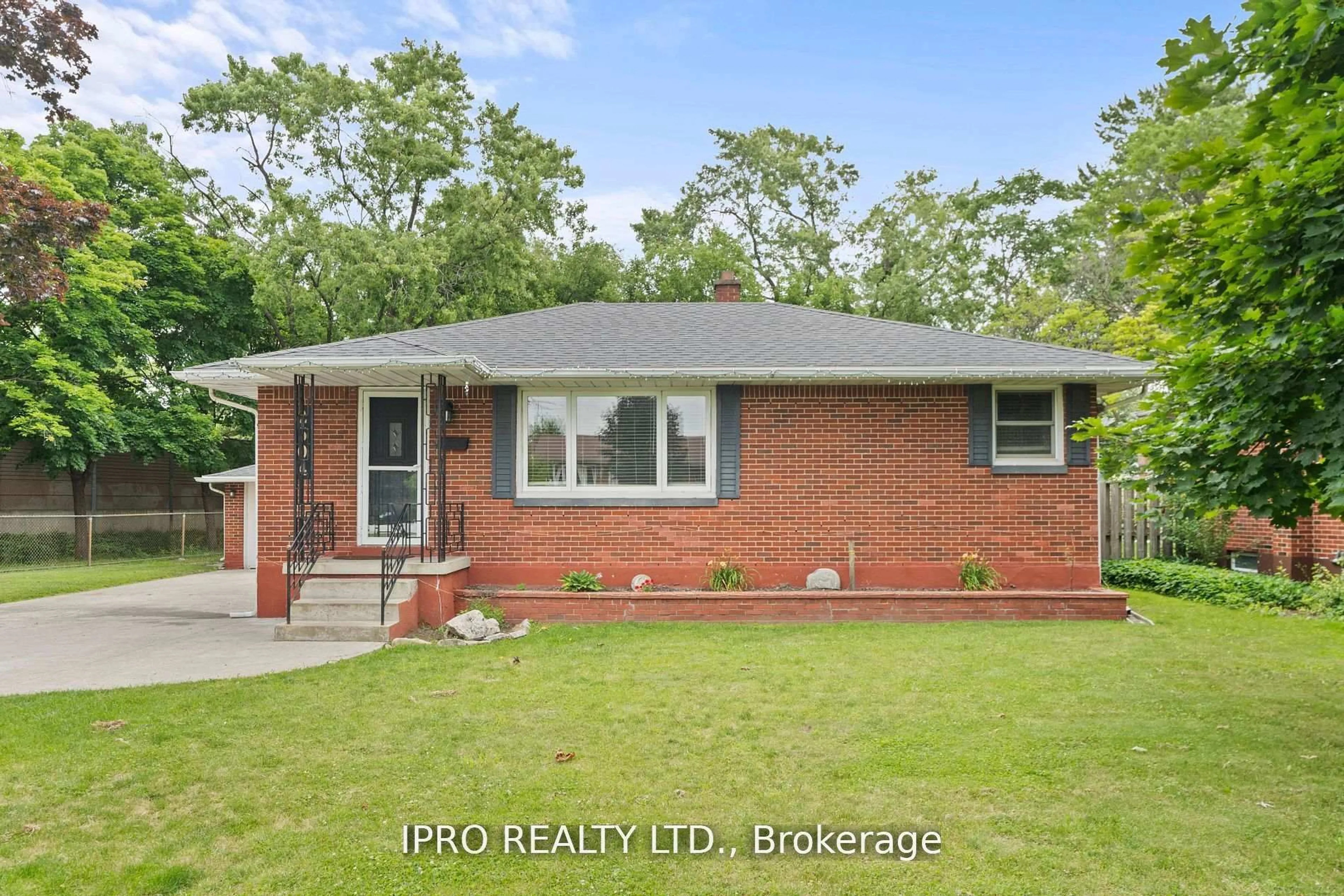 Home with brick exterior material, street for 2504 Askin Ave, Windsor Ontario N9E 3H7
