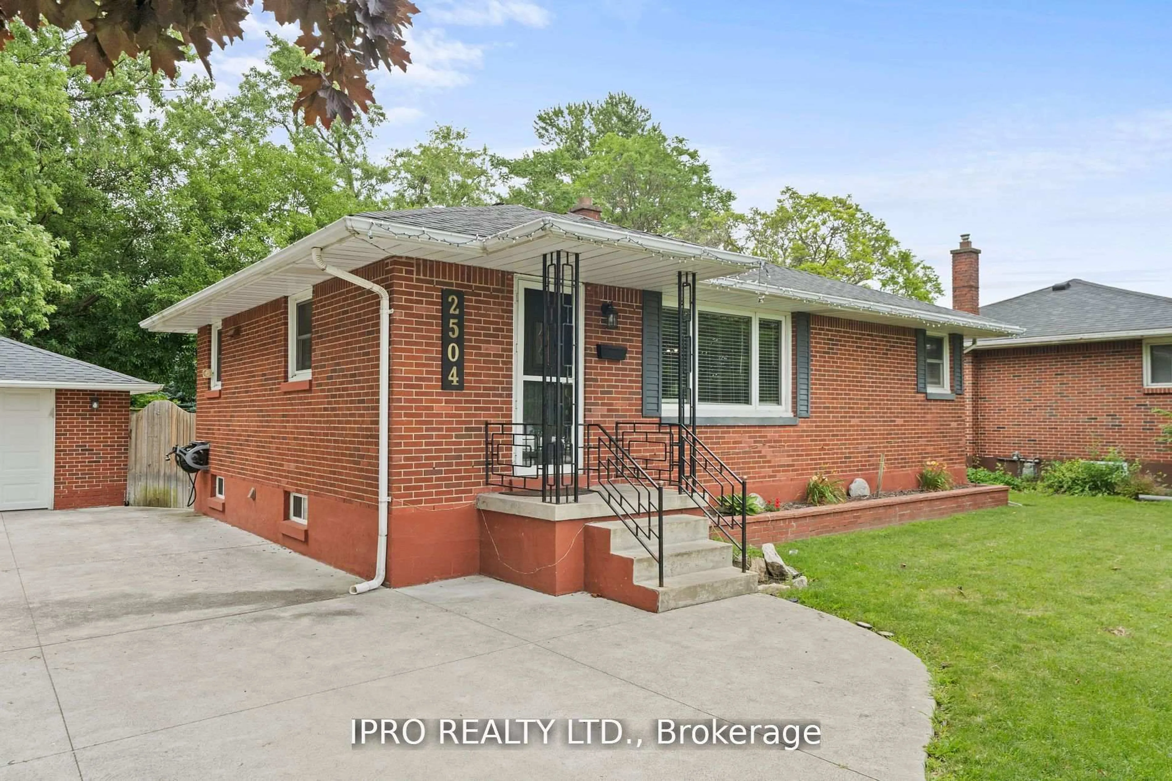 Home with brick exterior material, street for 2504 Askin Ave, Windsor Ontario N9E 3H7