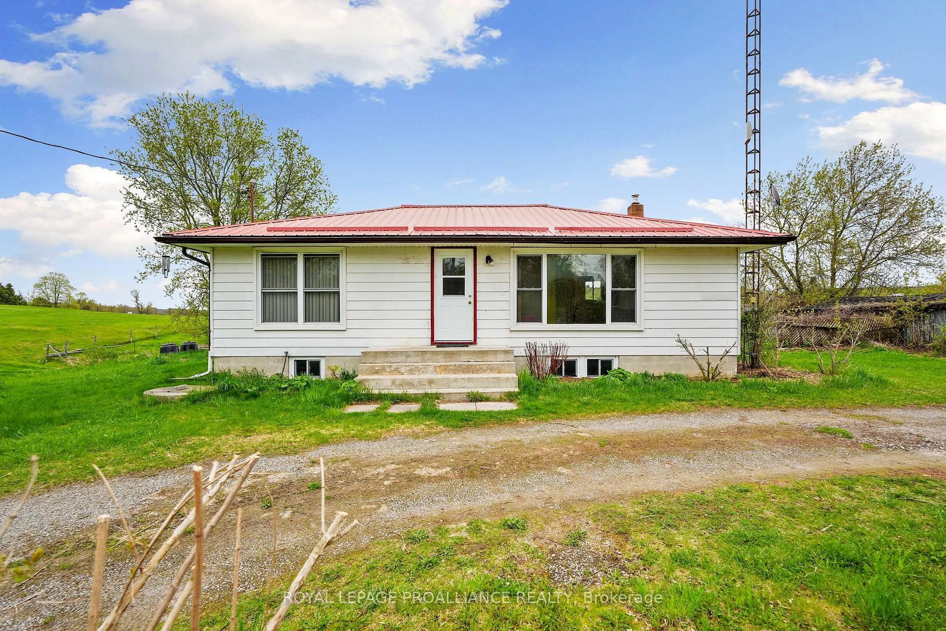 A pic from outside/outdoor area/front of a property/back of a property/a pic from drone, building for 716 Mitchell Rd, Cramahe Ontario K0G 1K0