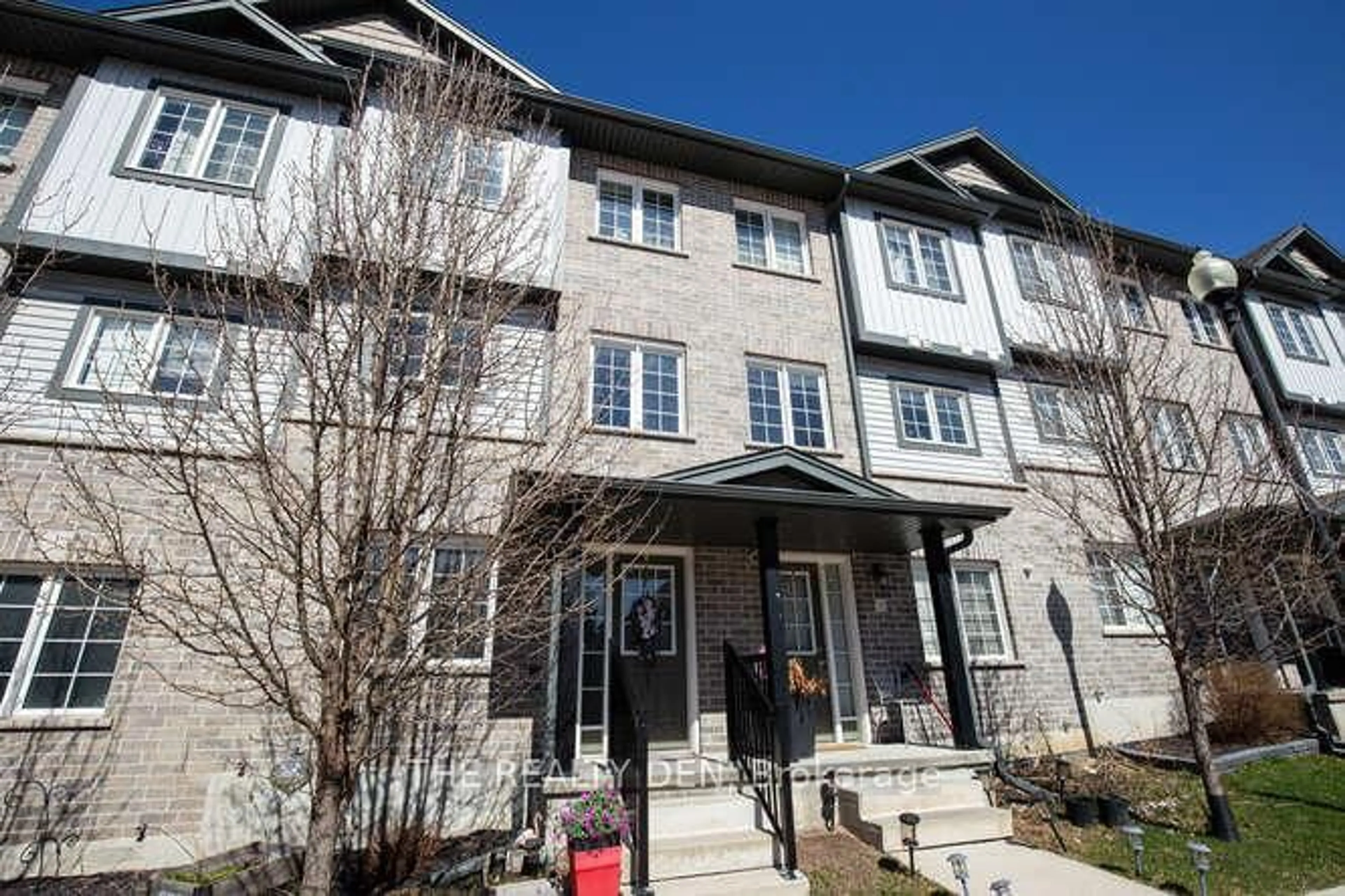 Unknown for 350 Dundas St #20, Cambridge Ontario N1R 5S2
