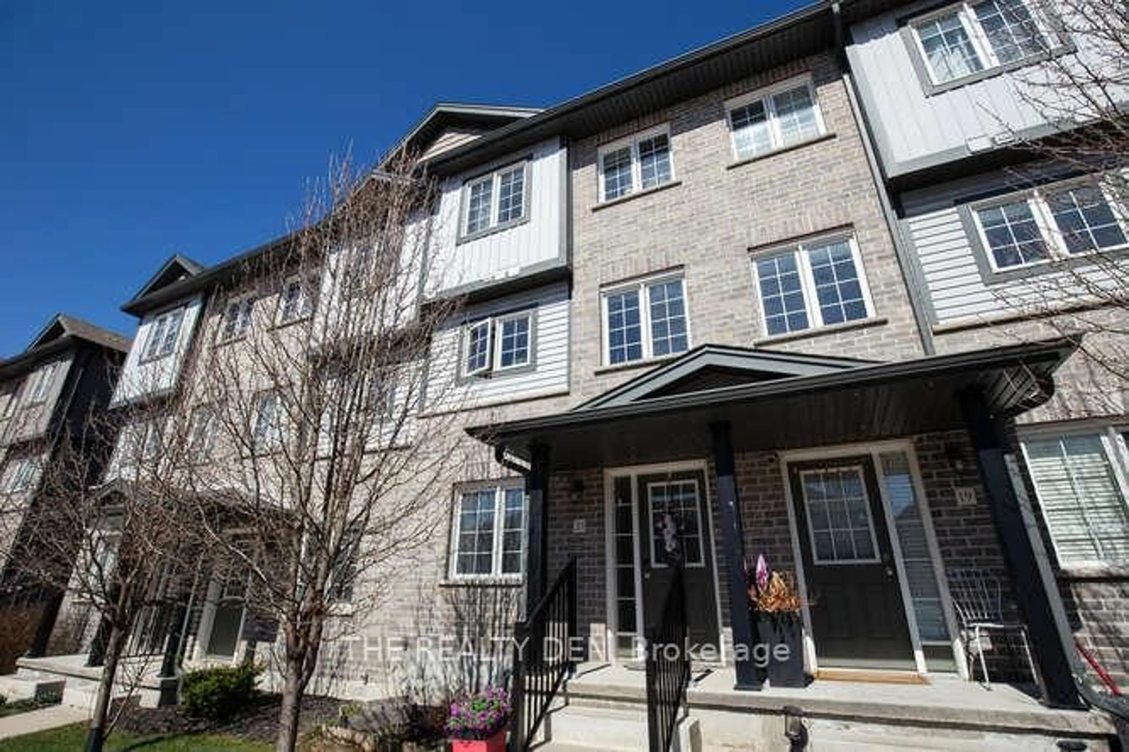 Unknown for 350 Dundas St #20, Cambridge Ontario N1R 5S2
