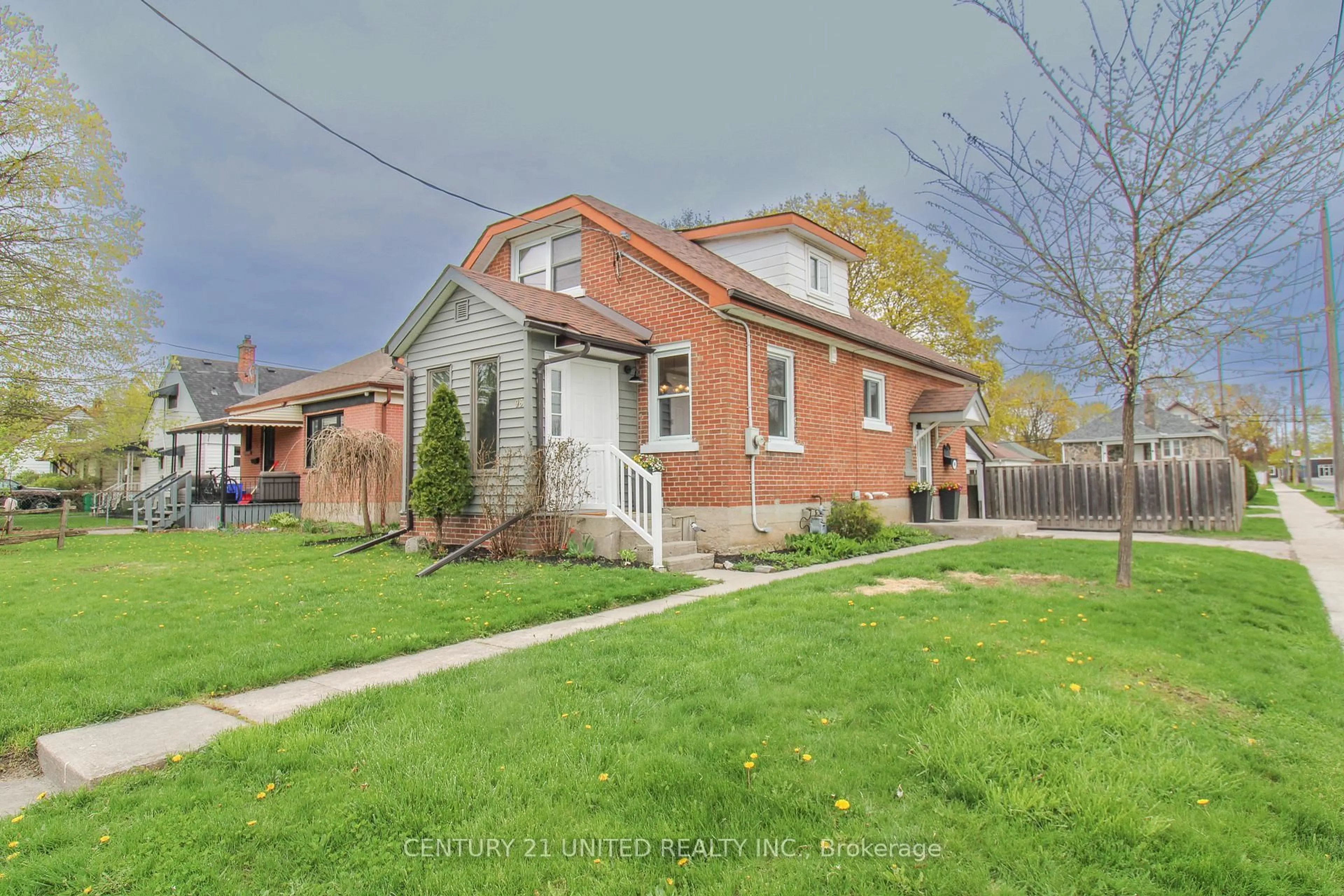Home with brick exterior material, street for 96 Montgomery St, Peterborough South Ontario K9J 1W9