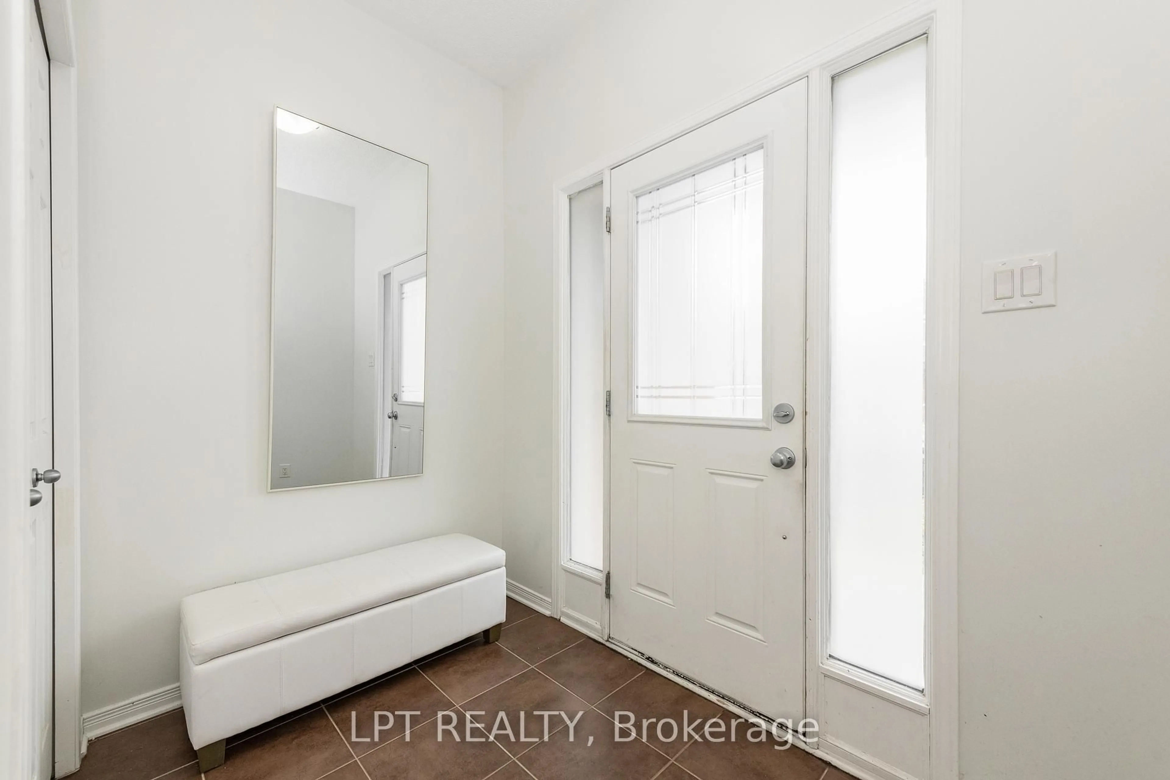 Indoor entryway for 617 Via Amalfi St, Ottawa Ontario K2J 5X8