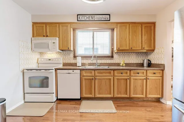 Additional property image - 302 Highridge Ave