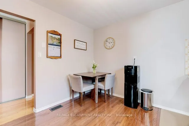 Additional property image - 302 Highridge Ave