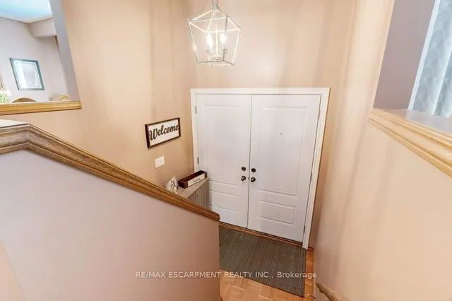 Additional property image - 302 Highridge Ave