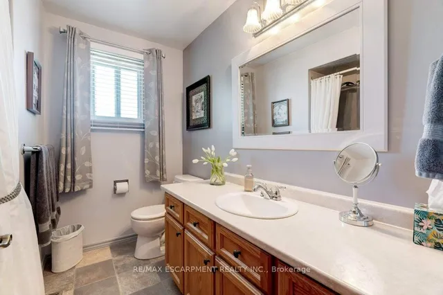 Additional property image - 302 Highridge Ave