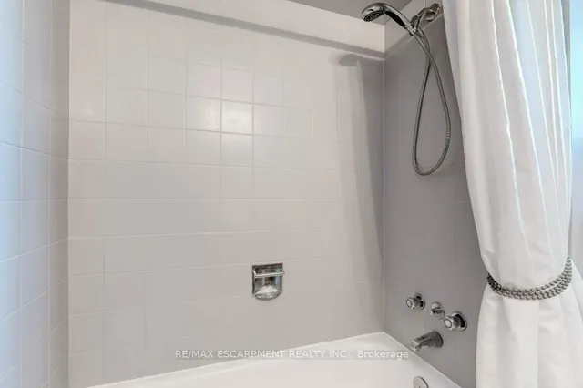 Additional property image - 302 Highridge Ave