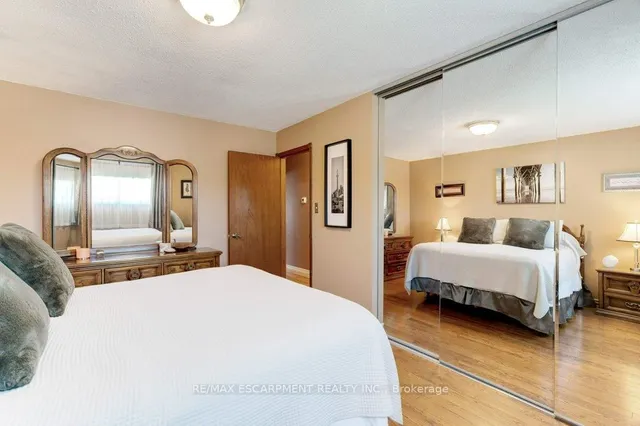 Additional property image - 302 Highridge Ave