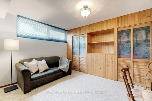 Additional property image - 302 Highridge Ave
