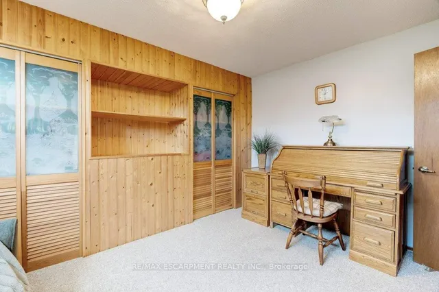 Additional property image - 302 Highridge Ave